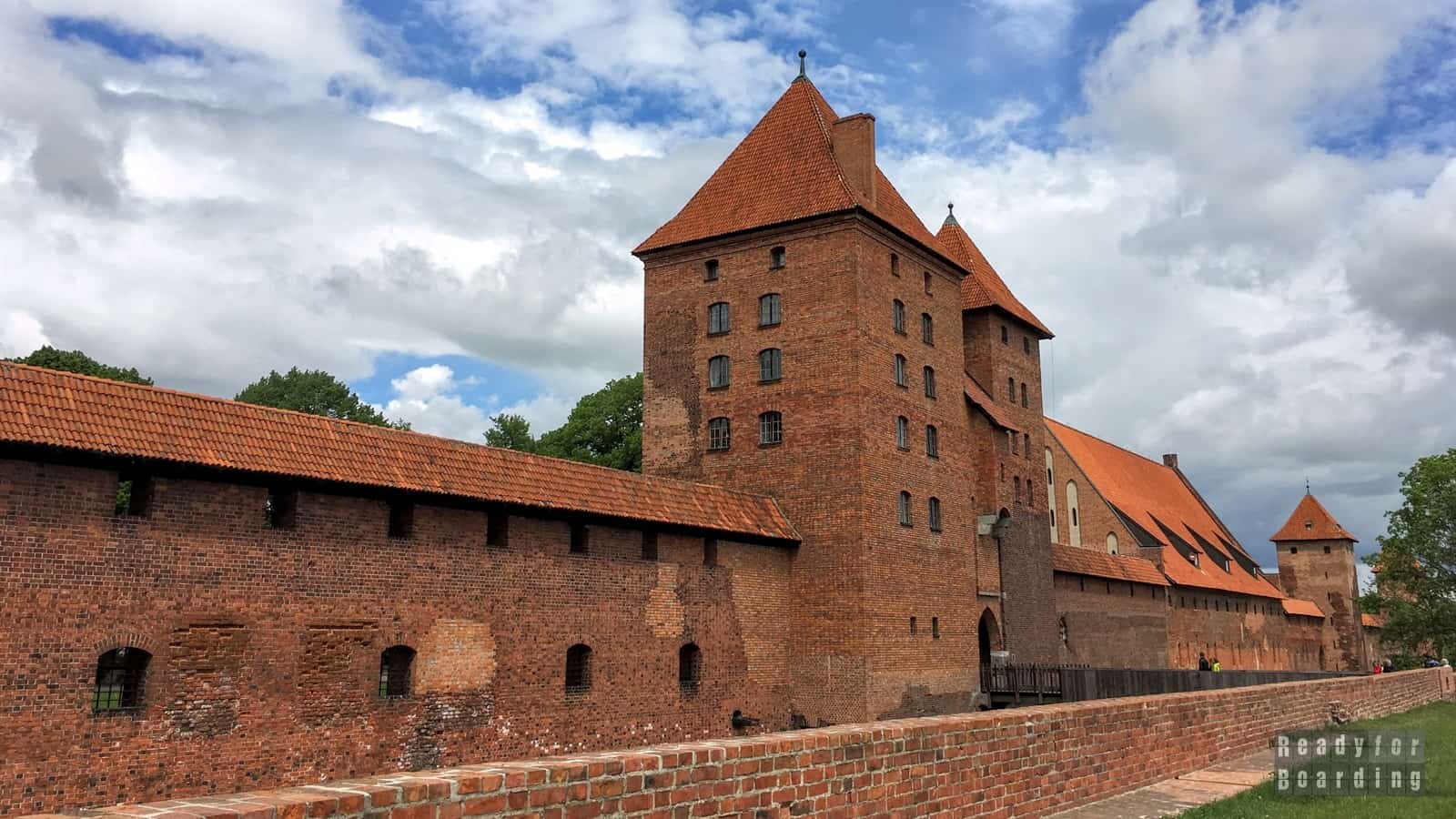 1600x900 Malbork Castle for Boarding