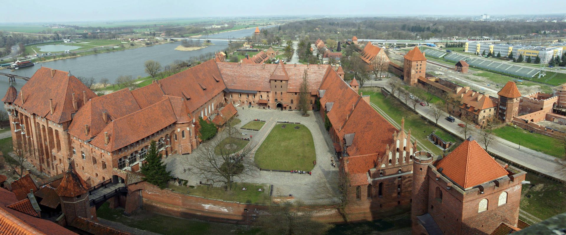 1920x800 Download Malbork Castle Poland Aerial View Wallpaper