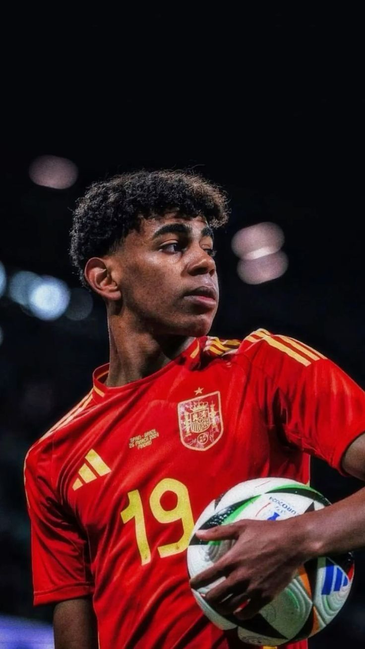 736x1308 Lamine Yamal Spain Wallpaper