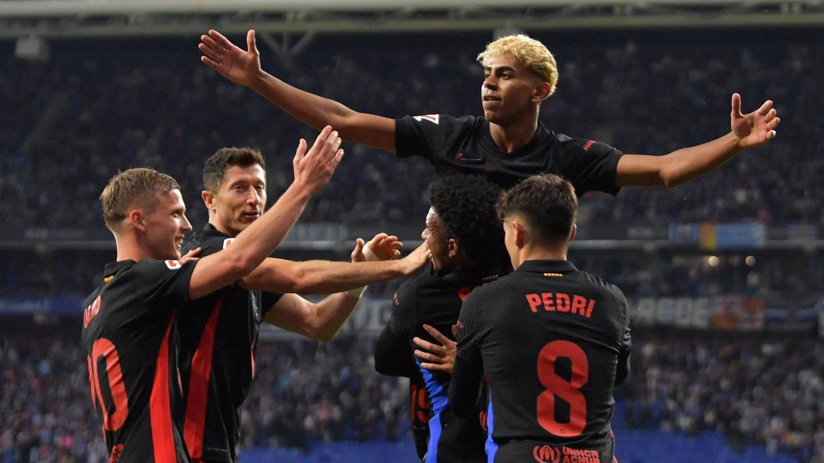 1200x675 Golden Yamal delivers 28th La Liga title in dream season for Barca