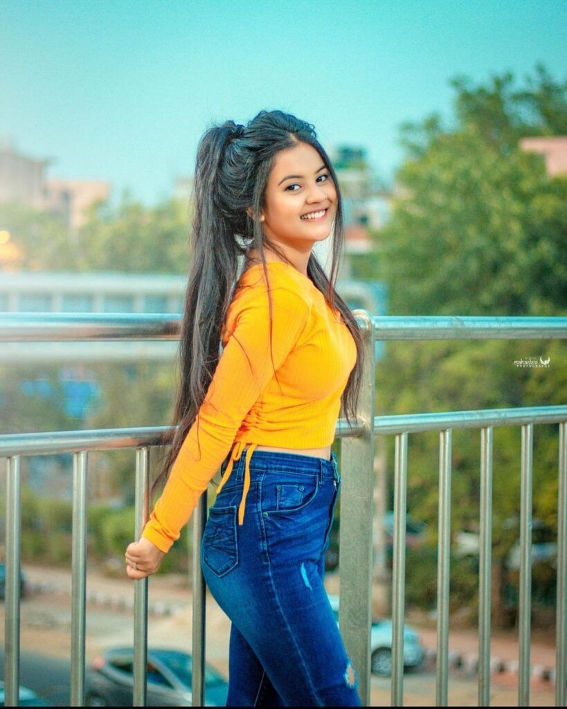 819x1024 Gungun Gupta: Age, Income, Height, Career, Family, Boyfriend, Biography, Net Worth Love Life & More