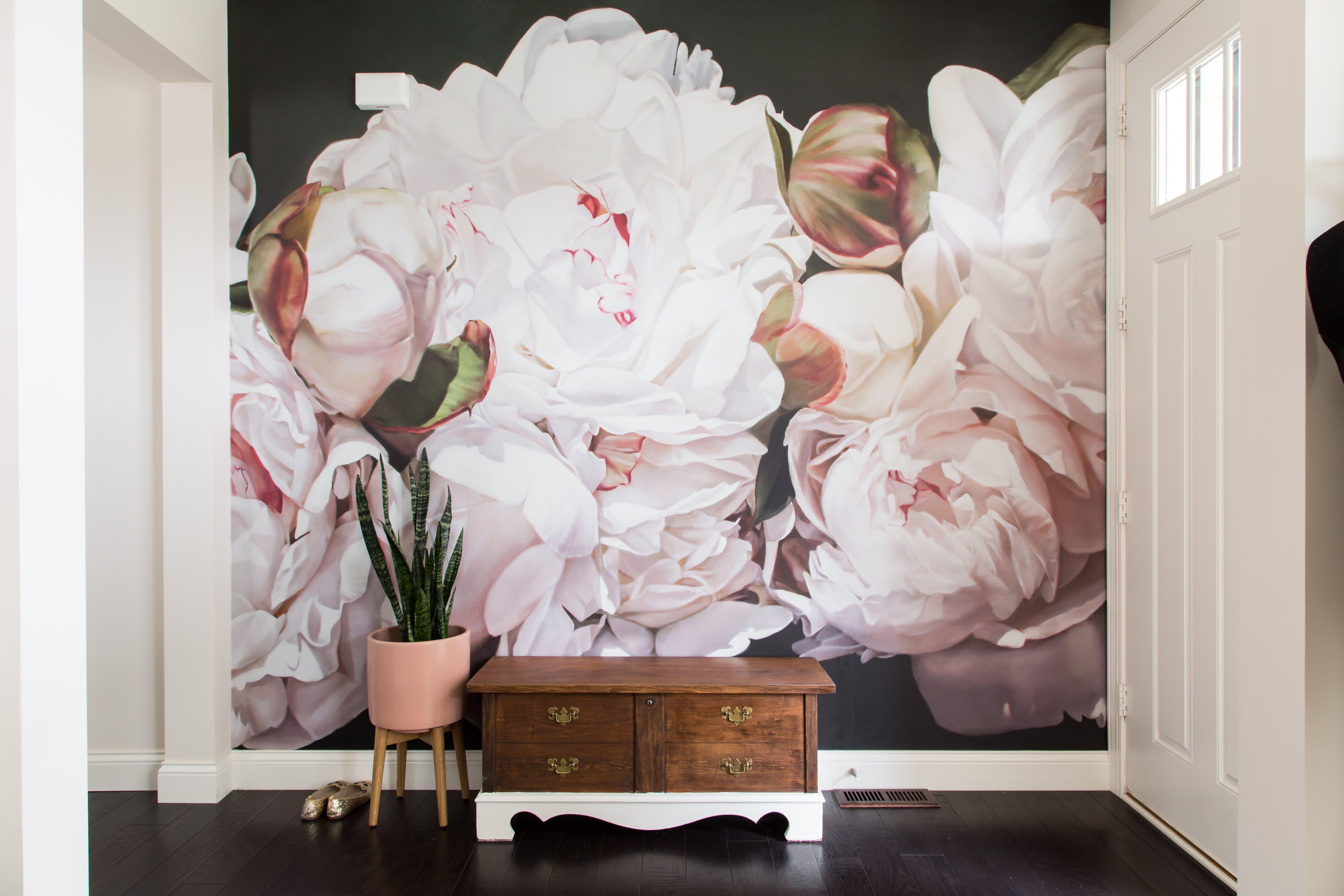 5568x3712 Not For Shrinking Violets: Where to Buy Big, Beautiful, Dramatic Floral Wallpaper