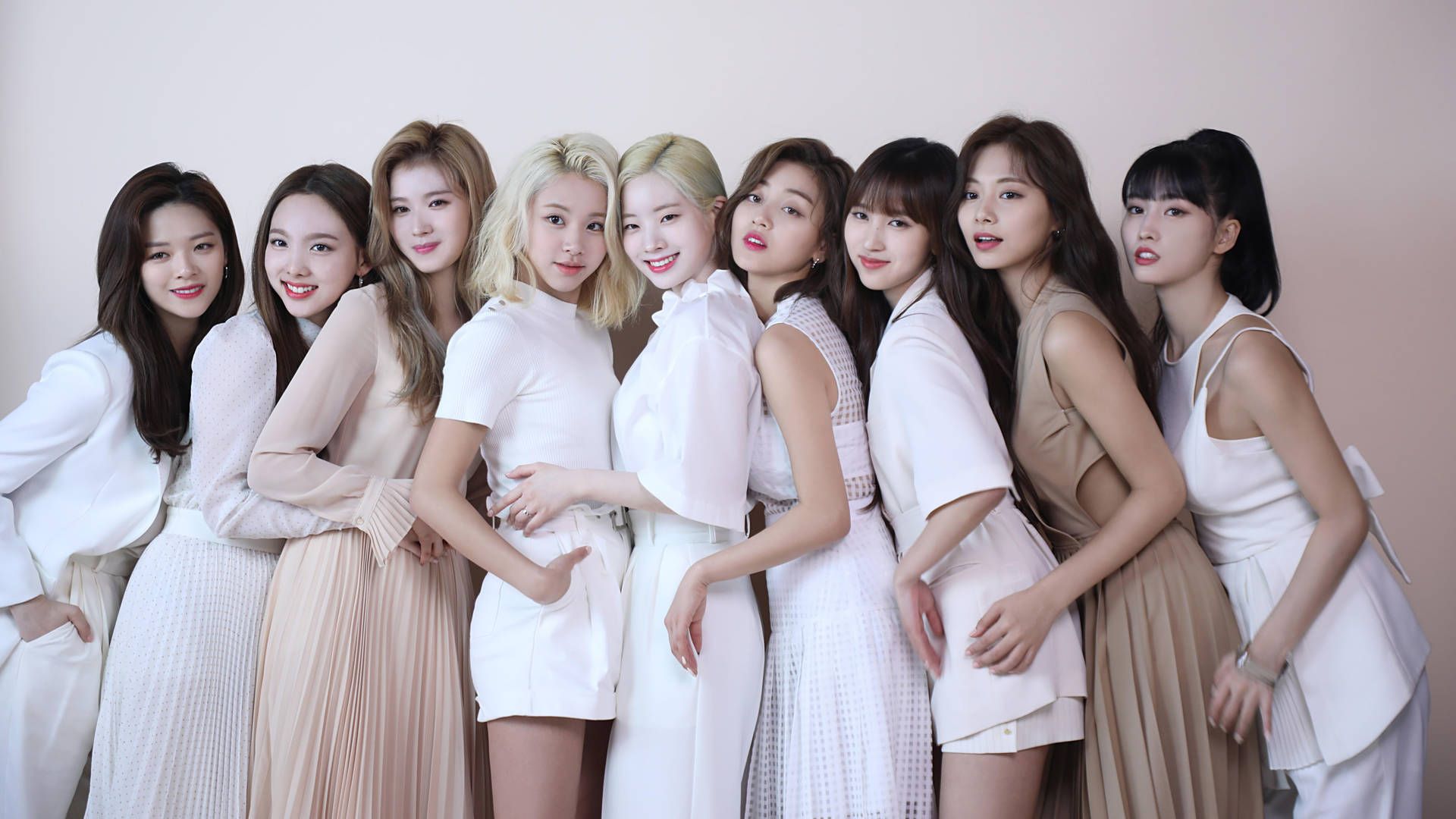 1920x1080 Twice Picture