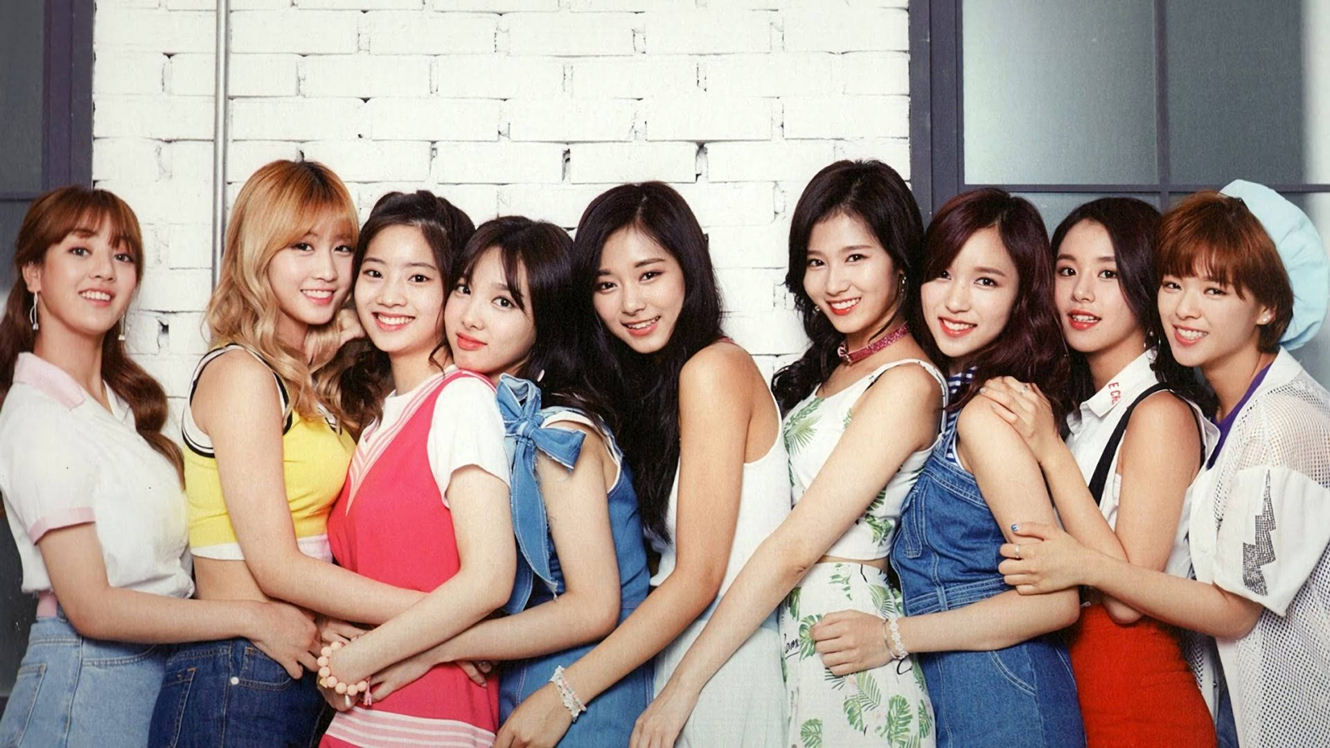 1920x1080 Twice Picture