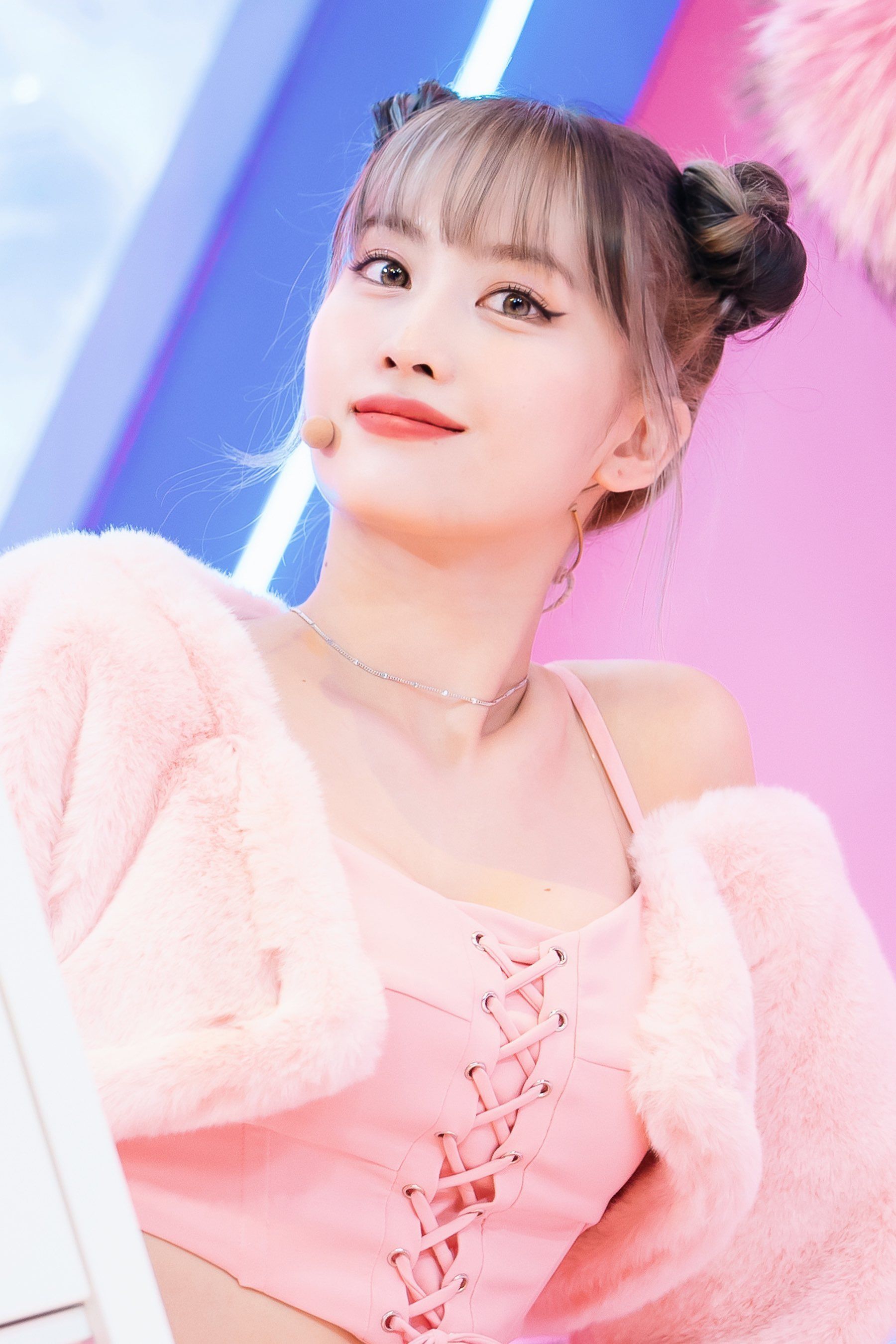 1800x2700 Momo (TWICE) Wallpaper