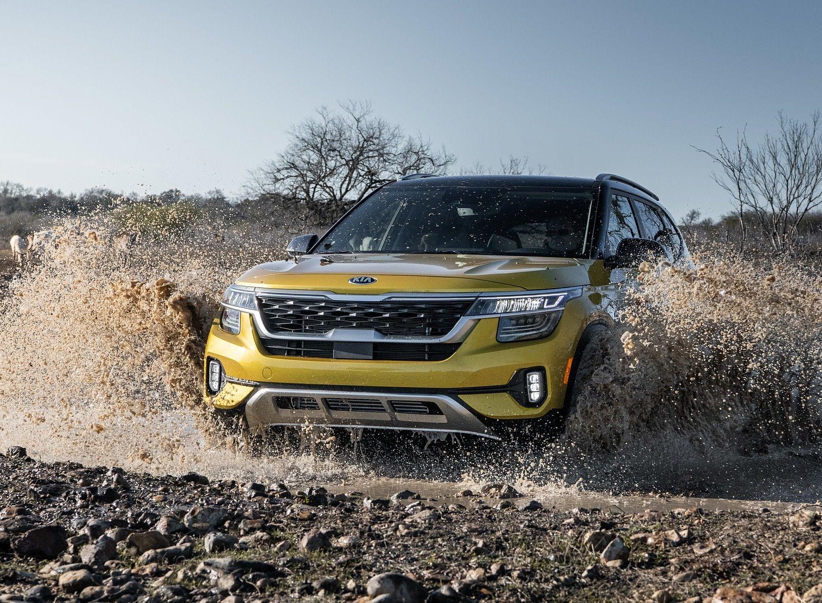 1600x1174 Kia Seltos Off Road Wallpaper (10)