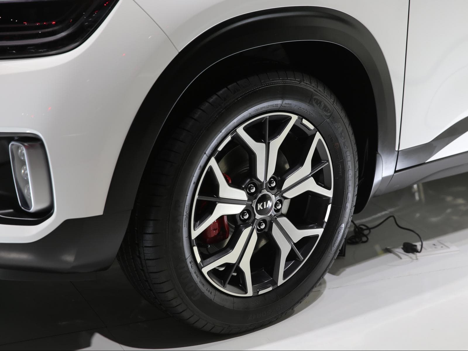 1600x1200 KIA Seltos wallpaper, free download