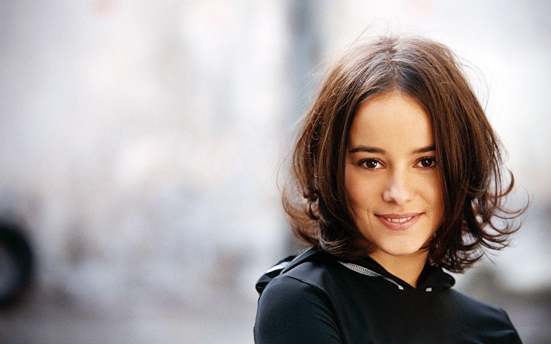 1920x1200 Alizee 4K wallpaper for your desktop or mobile screen free