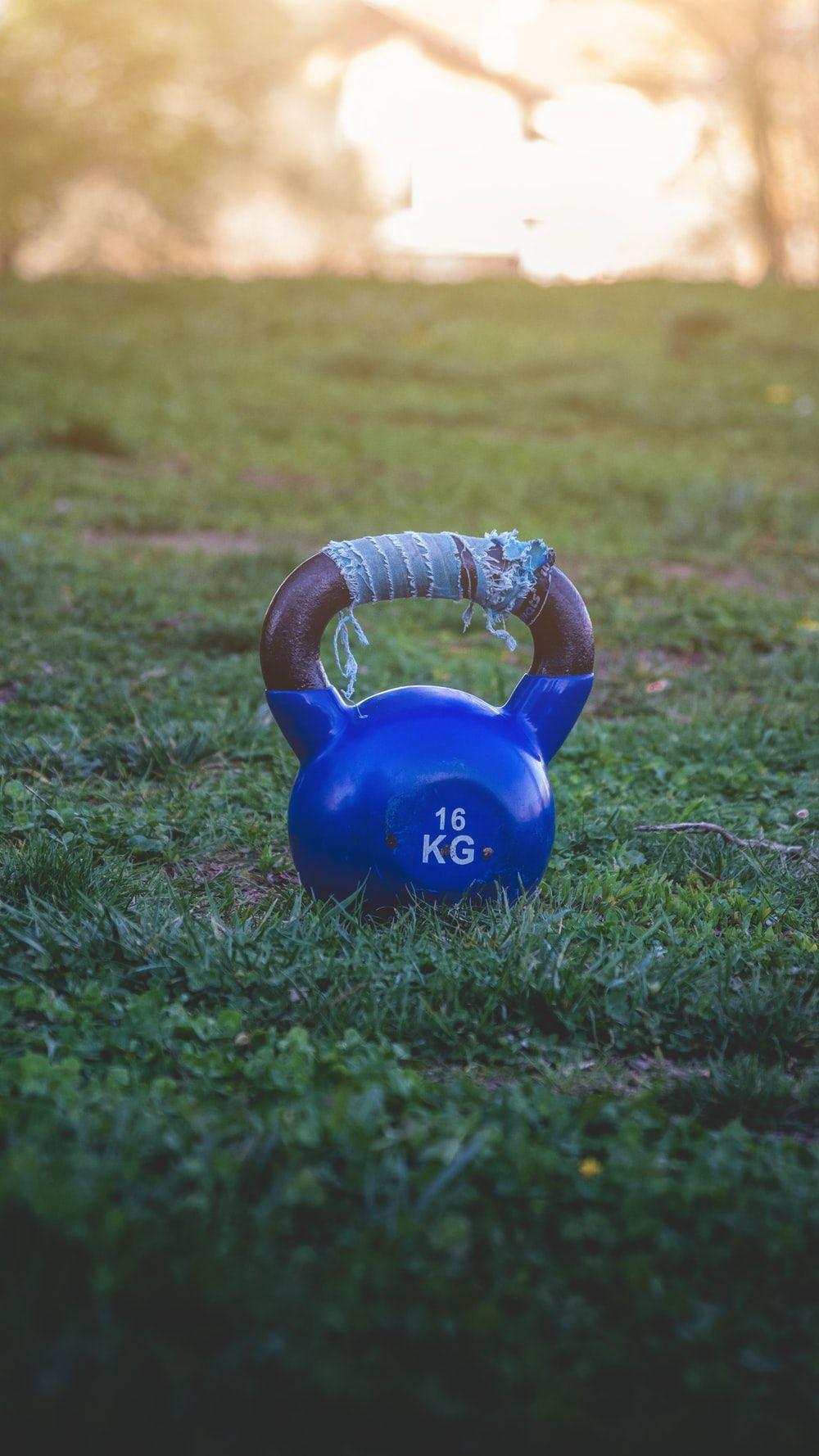 1000x1778 kg kettlebell on grass photo