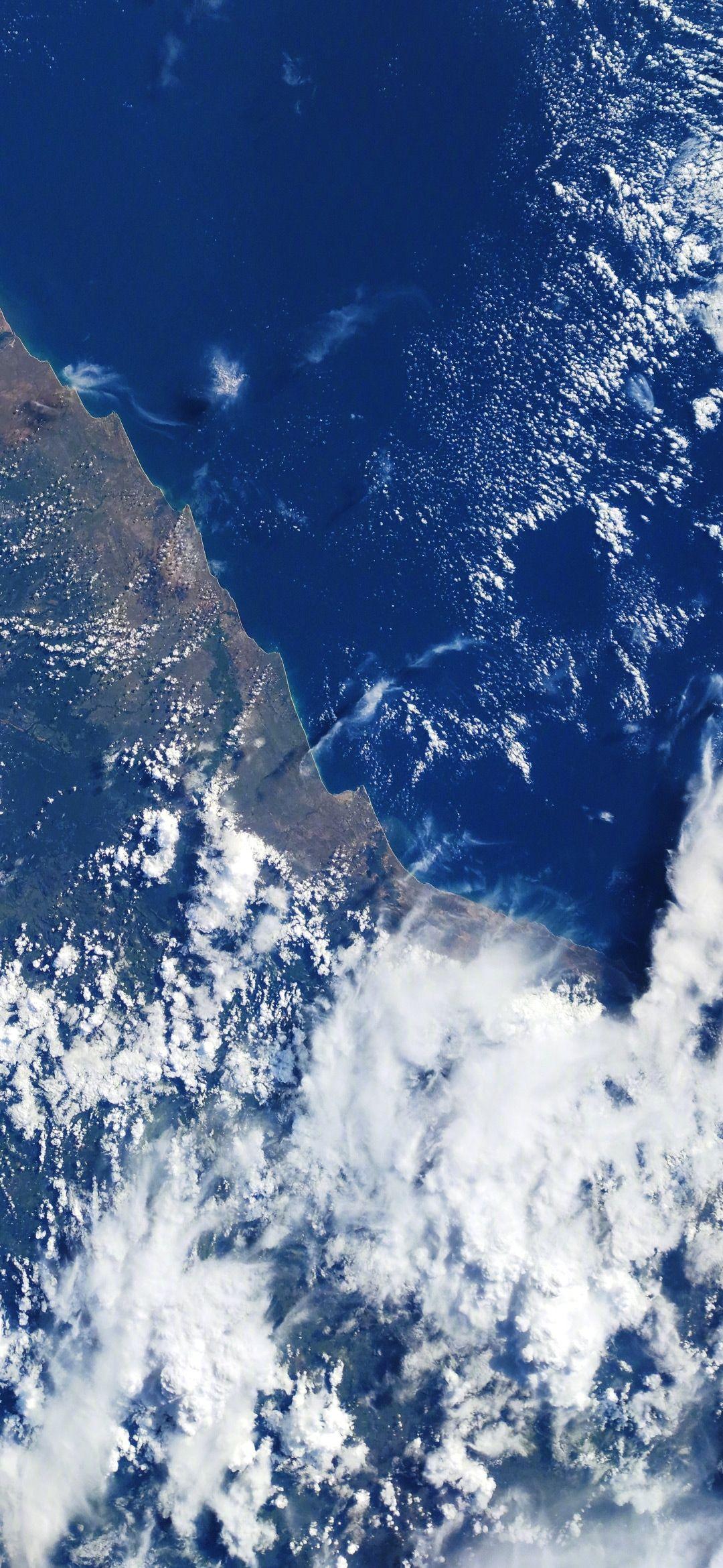 1080x2340 Wallpaper Sharing 丨Picture Of The Earth Taken By Xiaomi Mi 10 With 108MP Camera In Space