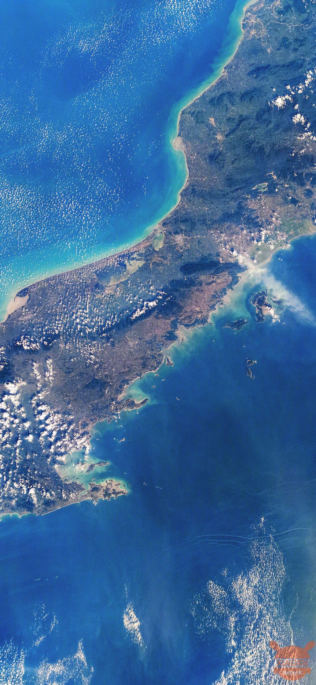 1080x2340 Released the official wallpaper of the Mi 10 series, taken on Xiaomi Mi 10 Pro