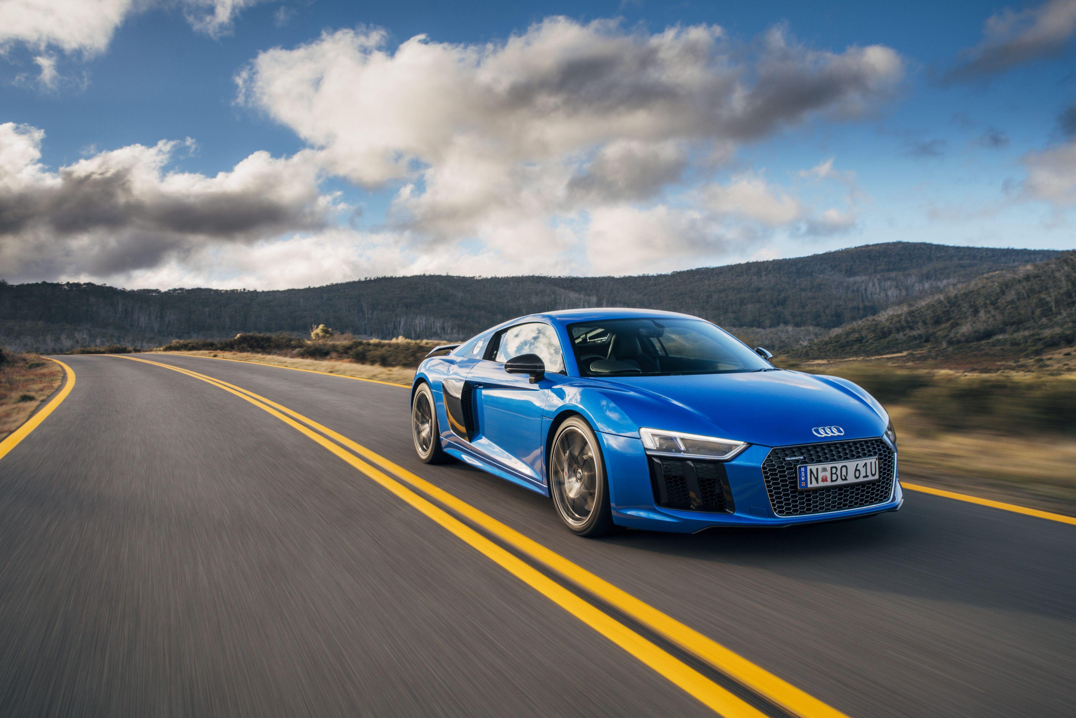 4096x2732 Audi Cars : Audi R8 Super Car HD Pics Audi R8 Sport Car Blue Color
