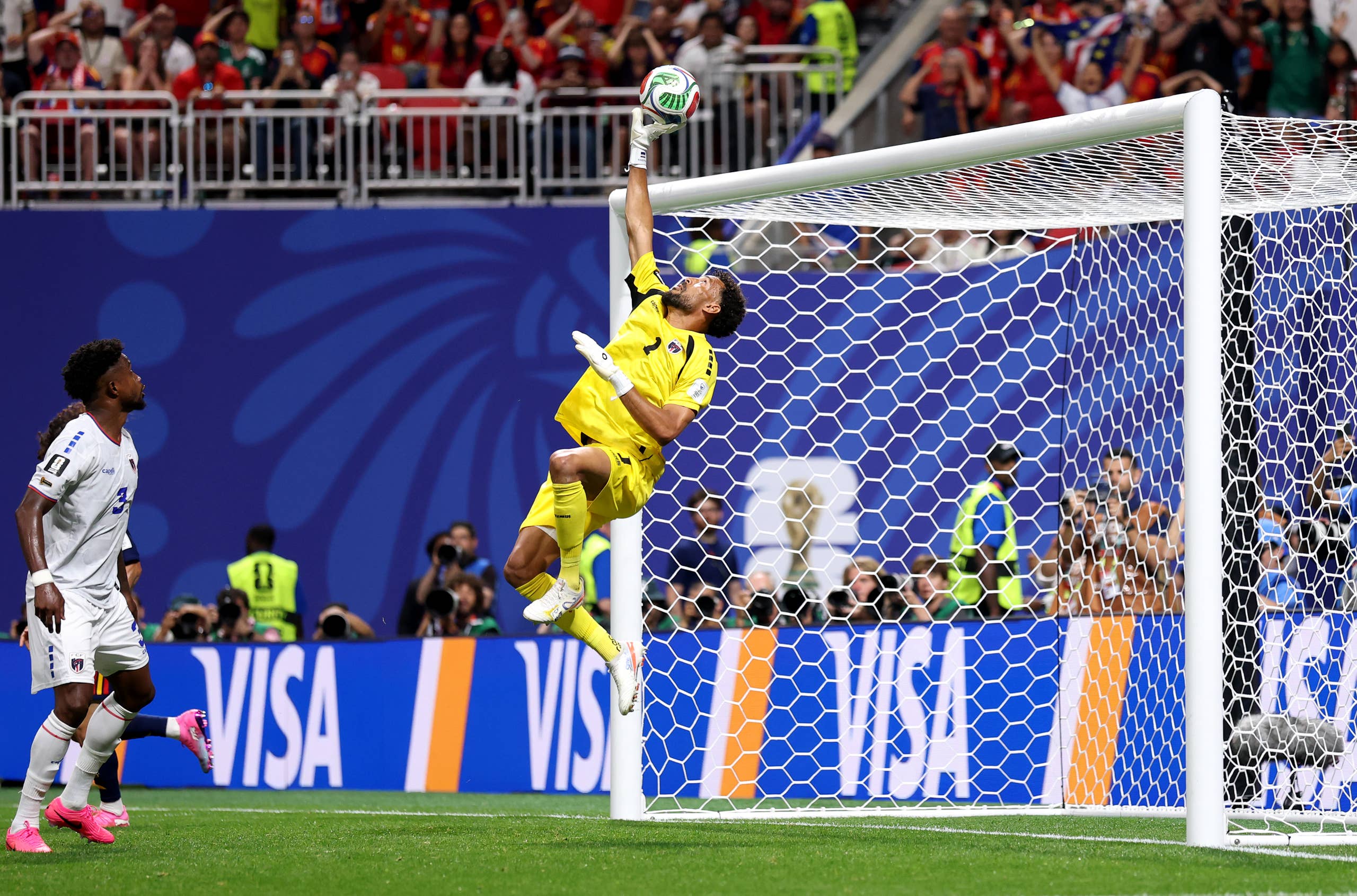 2560x1691 Meet Cape Verde's Vozinha Who Shocked Spain in World Cup's Journal