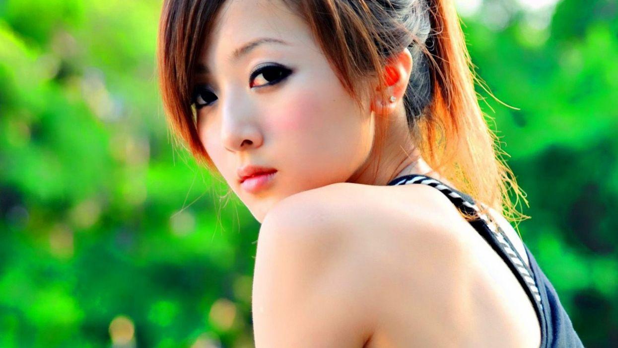1245x700 Sweet Girl wallpaperx1440