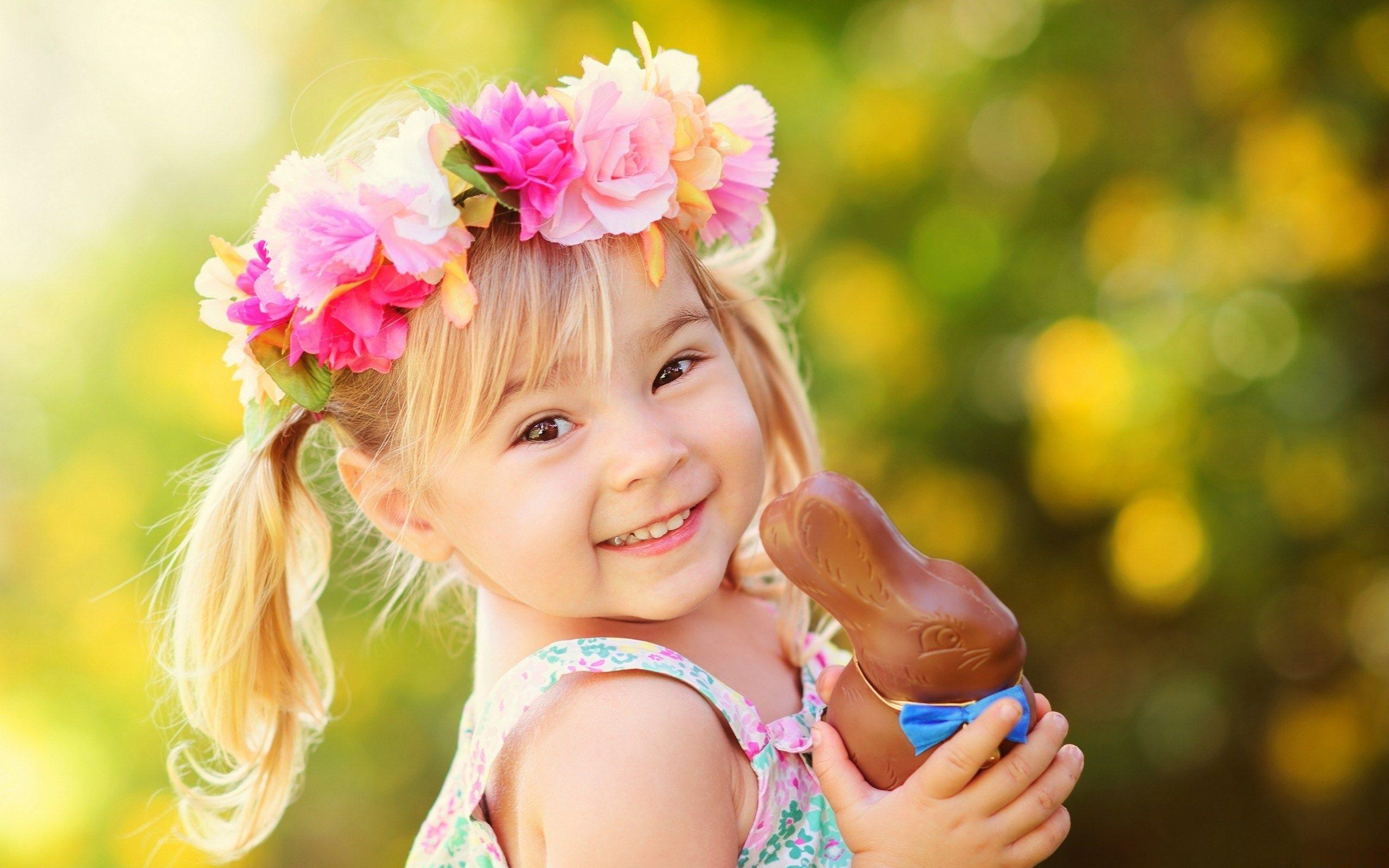 2560x1600 Sweet Girl Dressed In Easter Bunny Wallpaper 2560×1600 658253