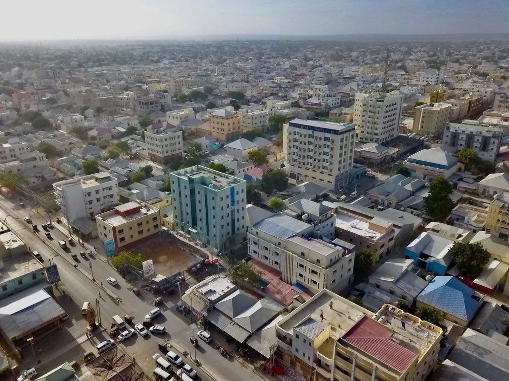 1024x768 Can't stop sharing picture from Mogadishu because they really show the resilience and the side of what life is like in the city. These are close up shots of Hawlwadag, the business