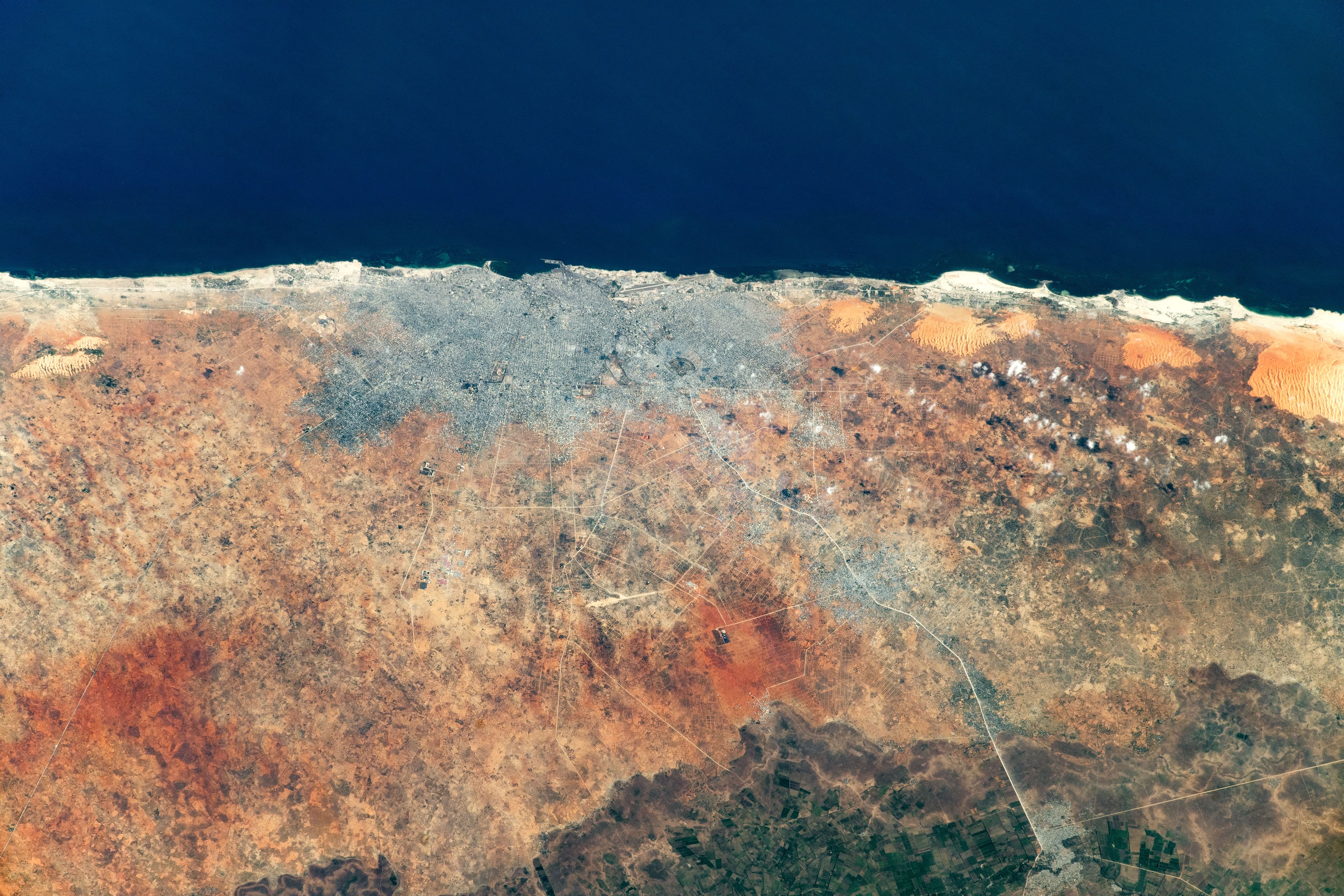 5011x3341 Mogadishu Wallpaper