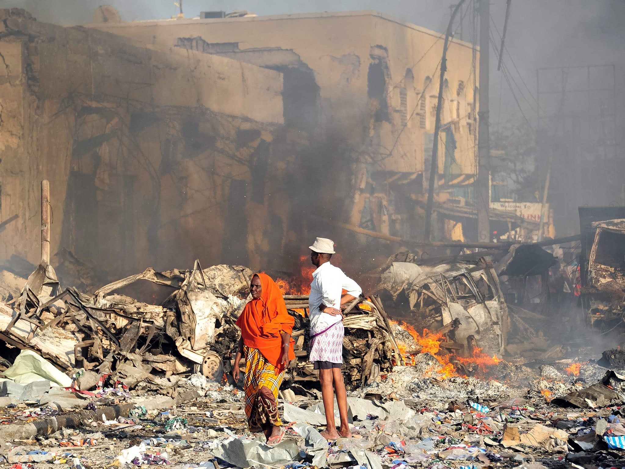 2048x1536 Somalia attack: Death toll from Mogadishu twin truck bombing rises to more than 300 people