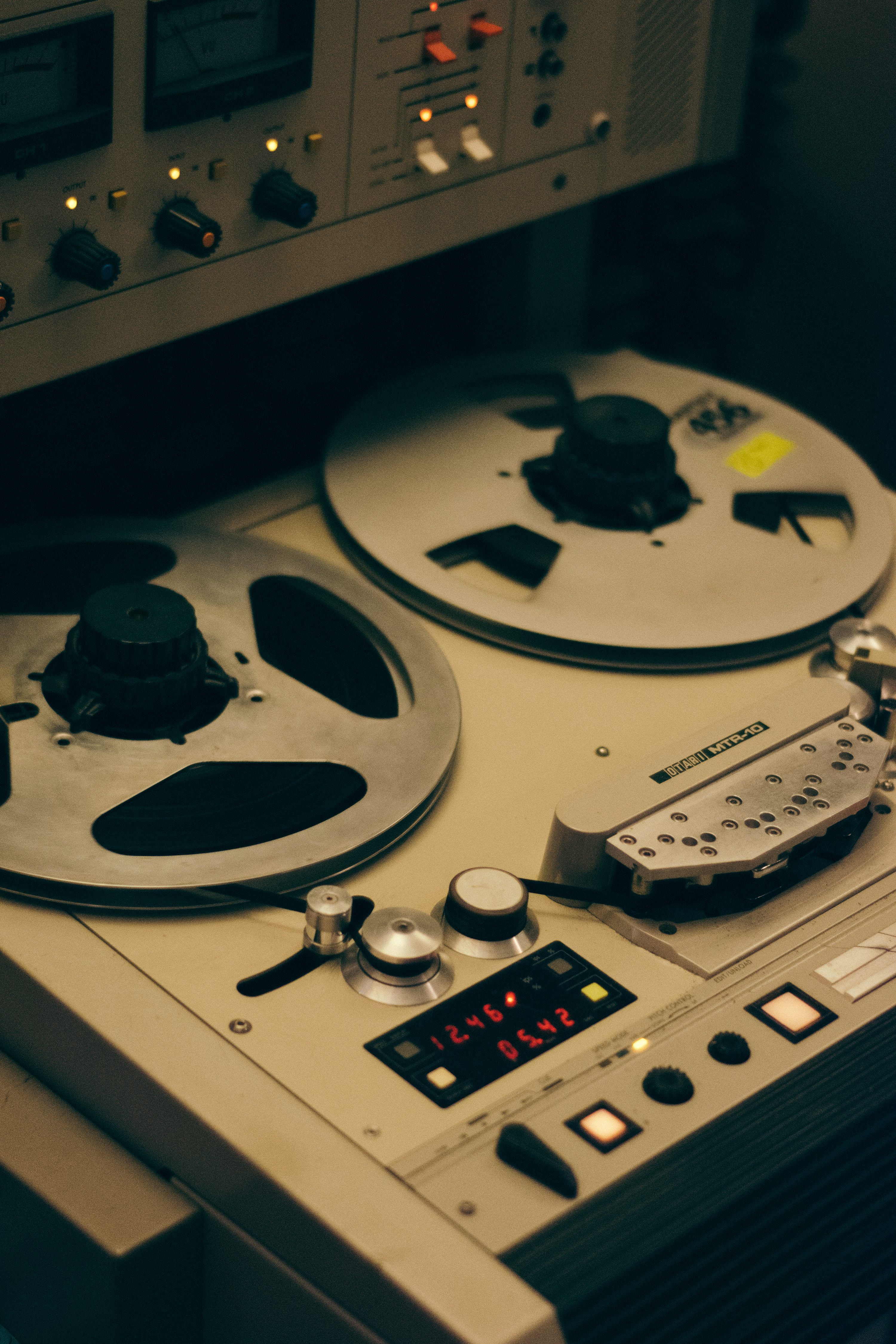 3000x4500 Tape Recorder Picture. Download Free Image