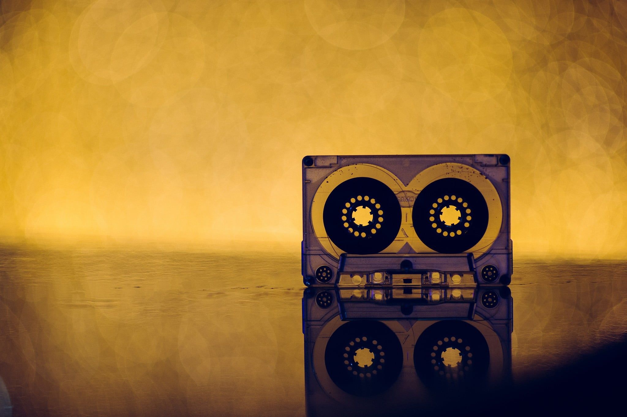 2048x1363 Cassette Tape Wallpaper