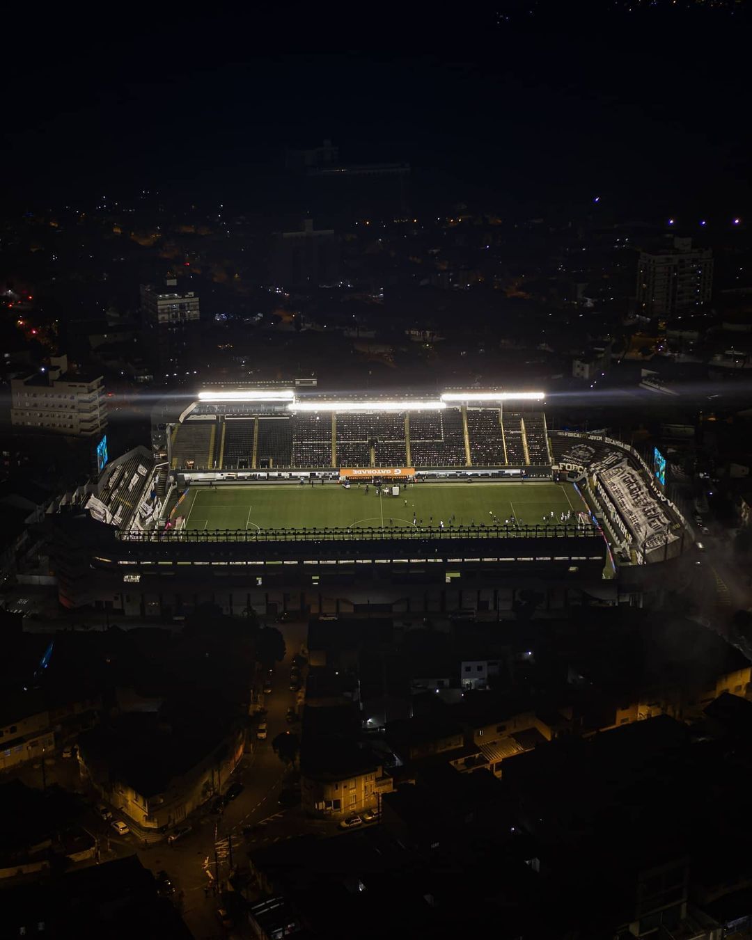 1080x1351 Estádio Urbano Caldeira (Vila Belmiro)