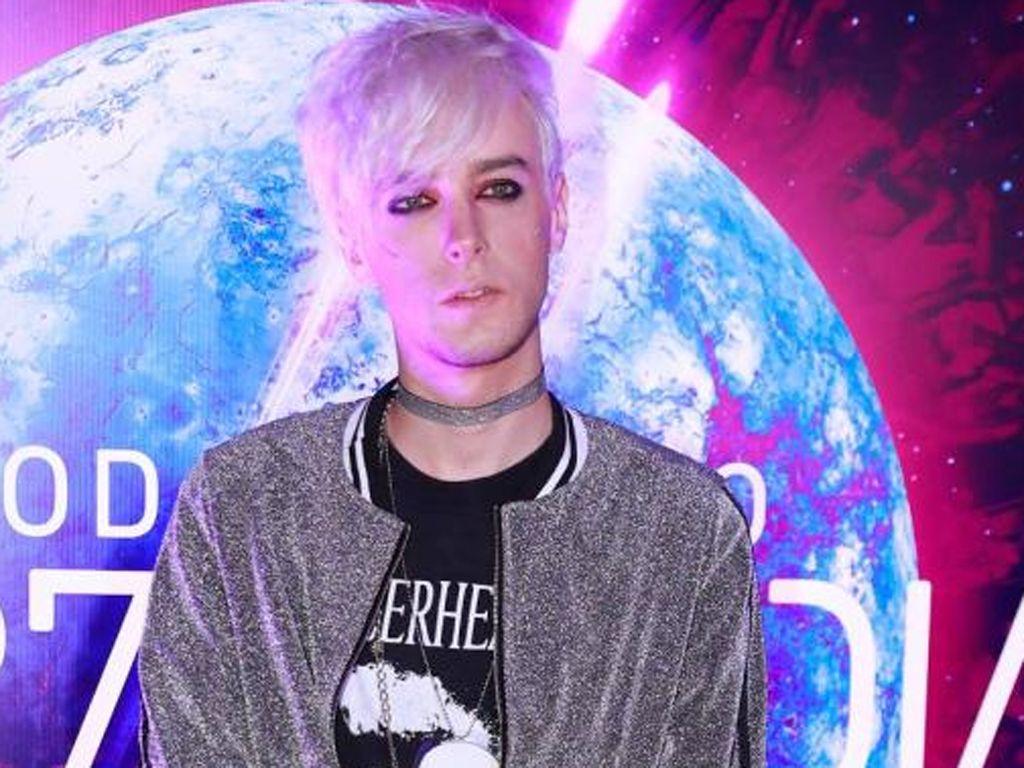 1024x768 Soy gay y soy feliz, revela hijo de Gustavo Cerati