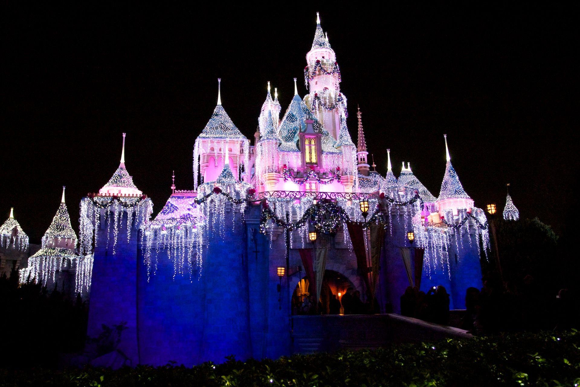 1920x1280 Christmas Castle Background for Desktop