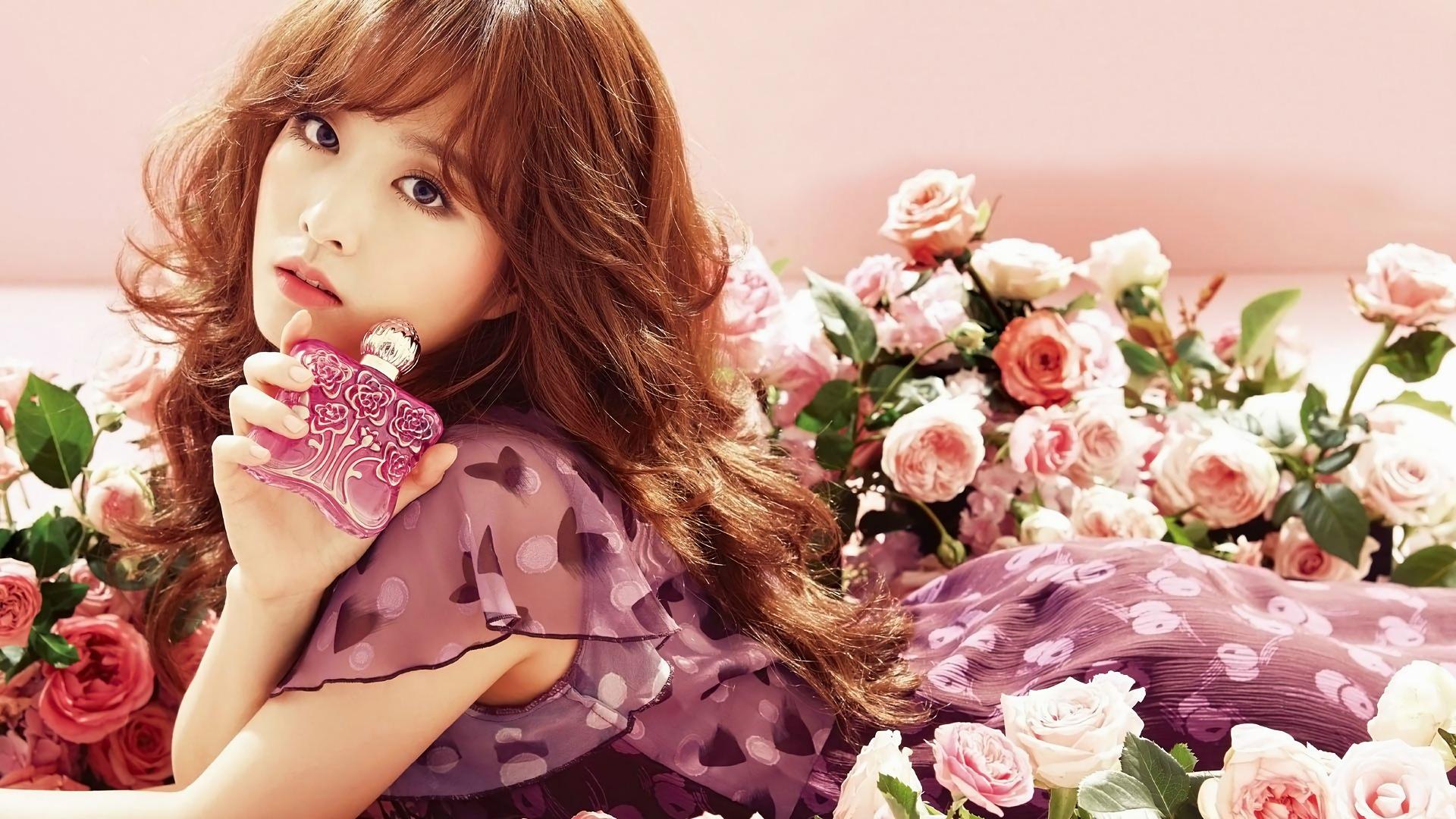 1920x1080 Park Bo Young Flowers Beautiful Actr. Wallpaper