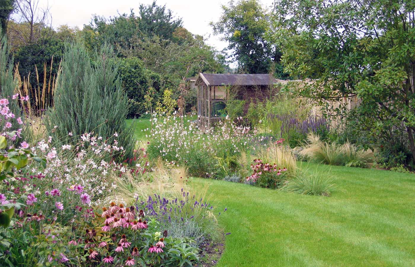 1400x900 Cottage Garden Idea