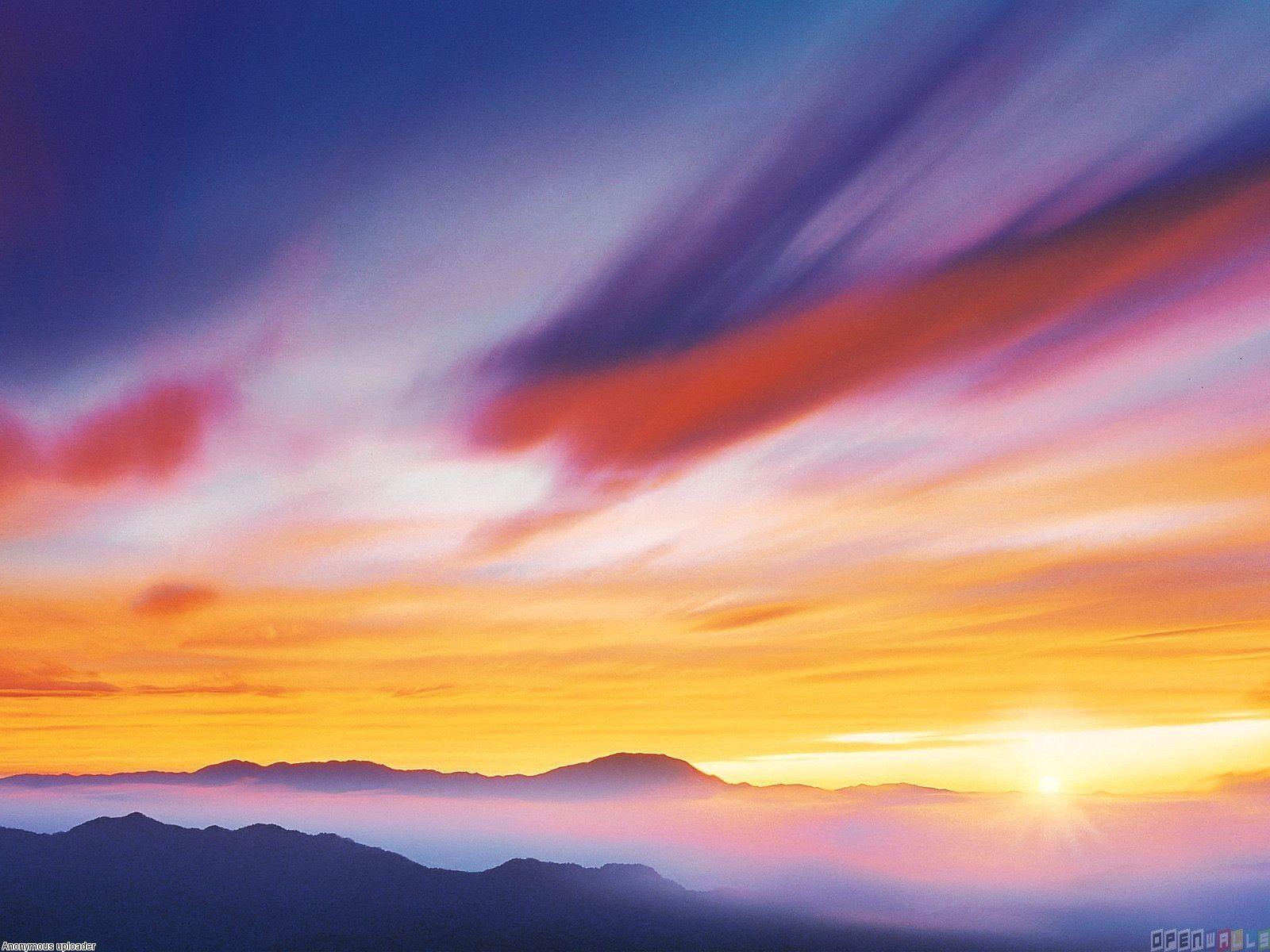 1600x1200 Colorful Sky Background Wallpaper 04117