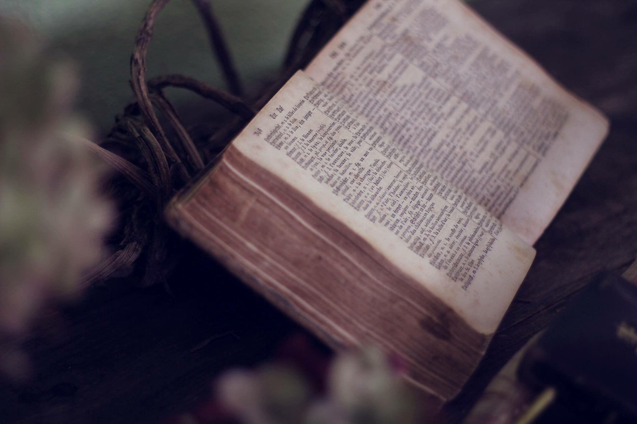 Old Bible Wallpapers - Top Free Old Bible Backgrounds - WallpaperAccess