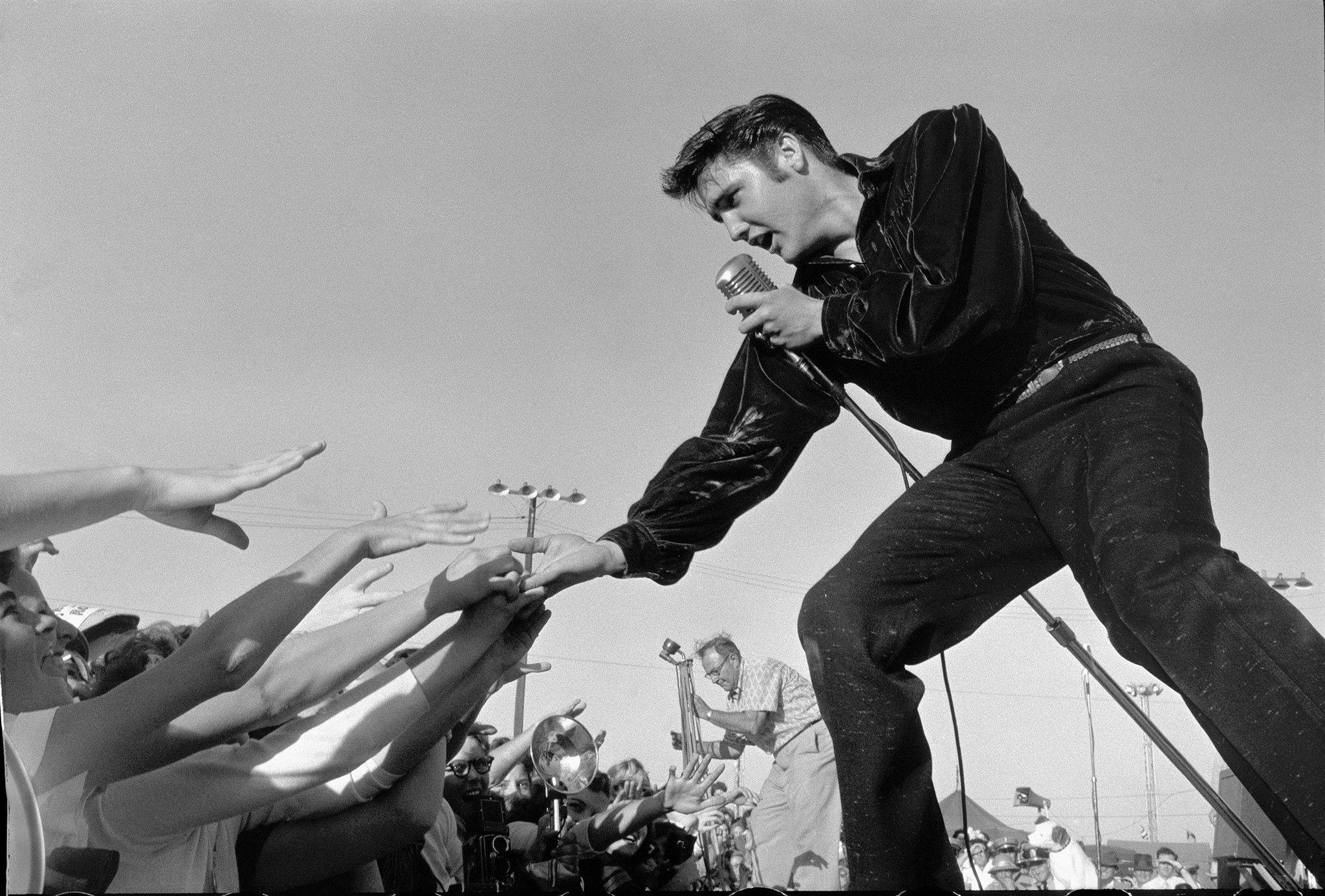 2048x1385 Elvis Presley Wallpaper