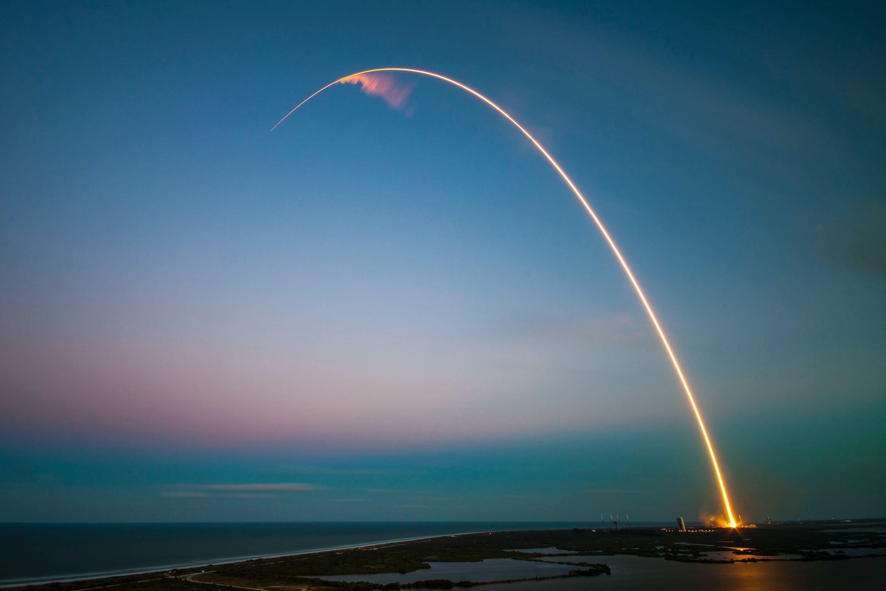 Falcon 9 Wallpapers - Top Free Falcon 9 Backgrounds - WallpaperAccess