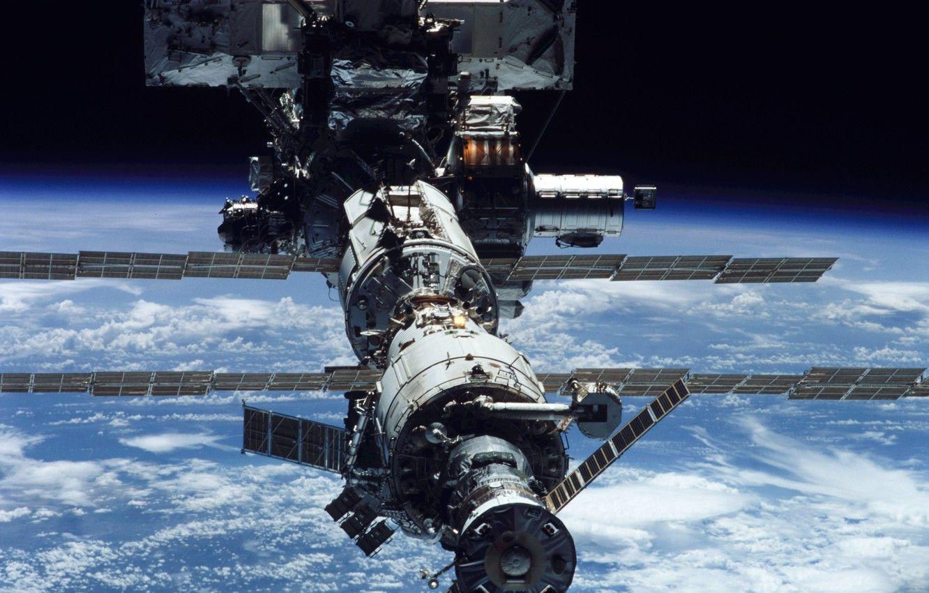 1332x850 Wallpaper the sky, earth, ISS image for desktop, section космос