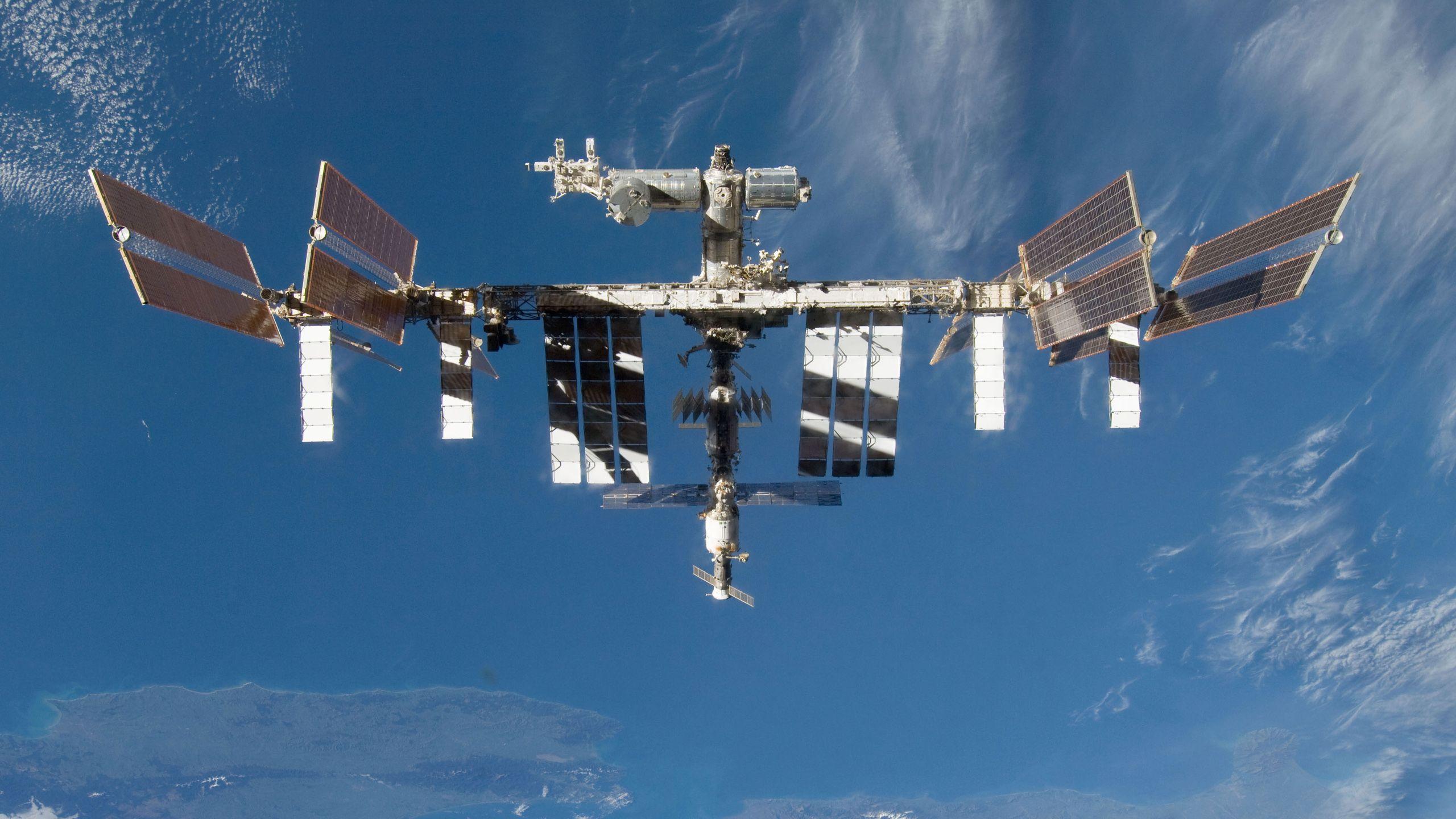 2560x1440 International Space Station HD Wallpaper. Background Image
