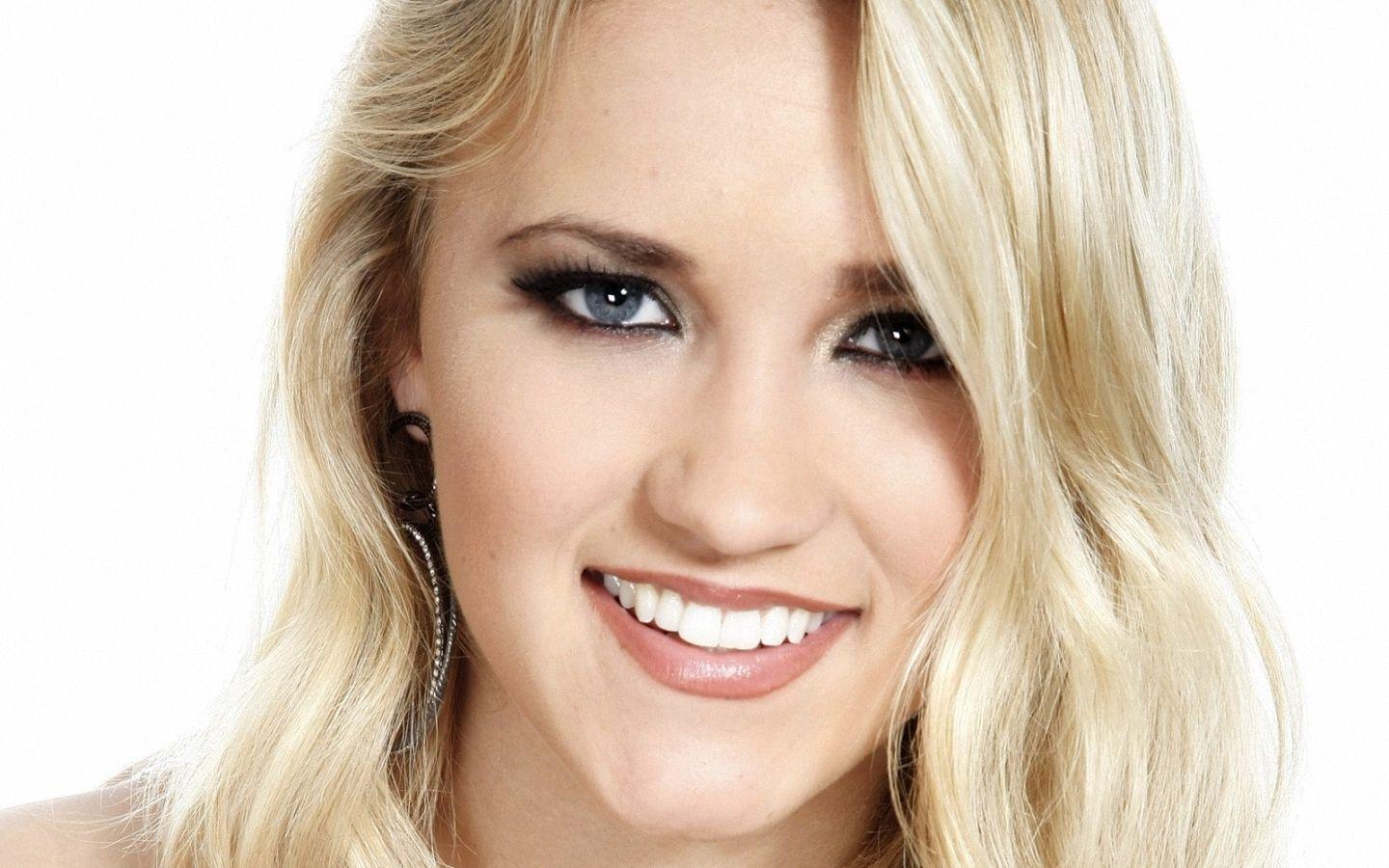 1440x900 Emily Osment Wallpaper, 37 Emily Osment HDQ Photo