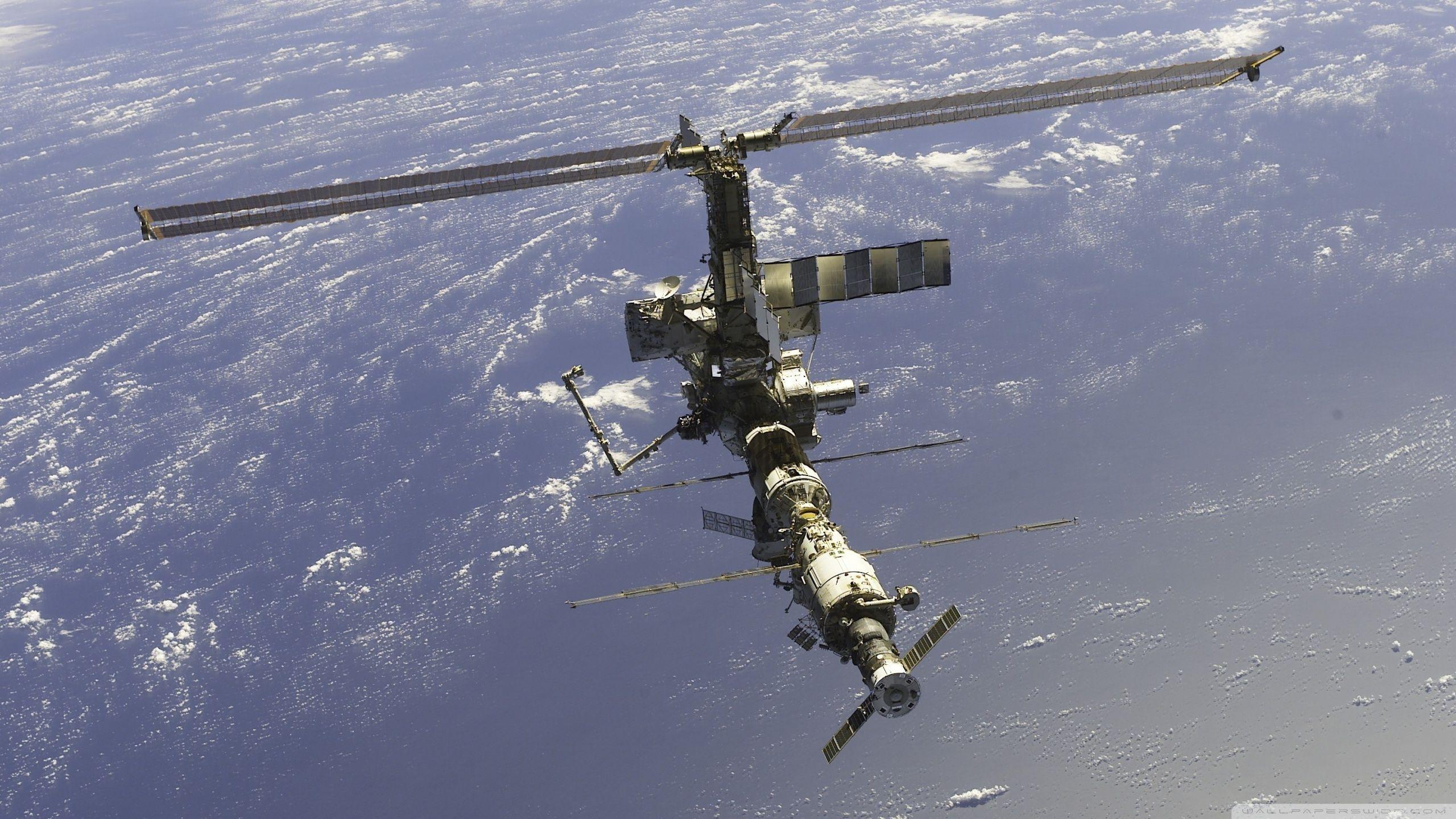 2560x1440 Iss Above Earth Ultra HD Desktop Background Wallpaper for 4K UHD