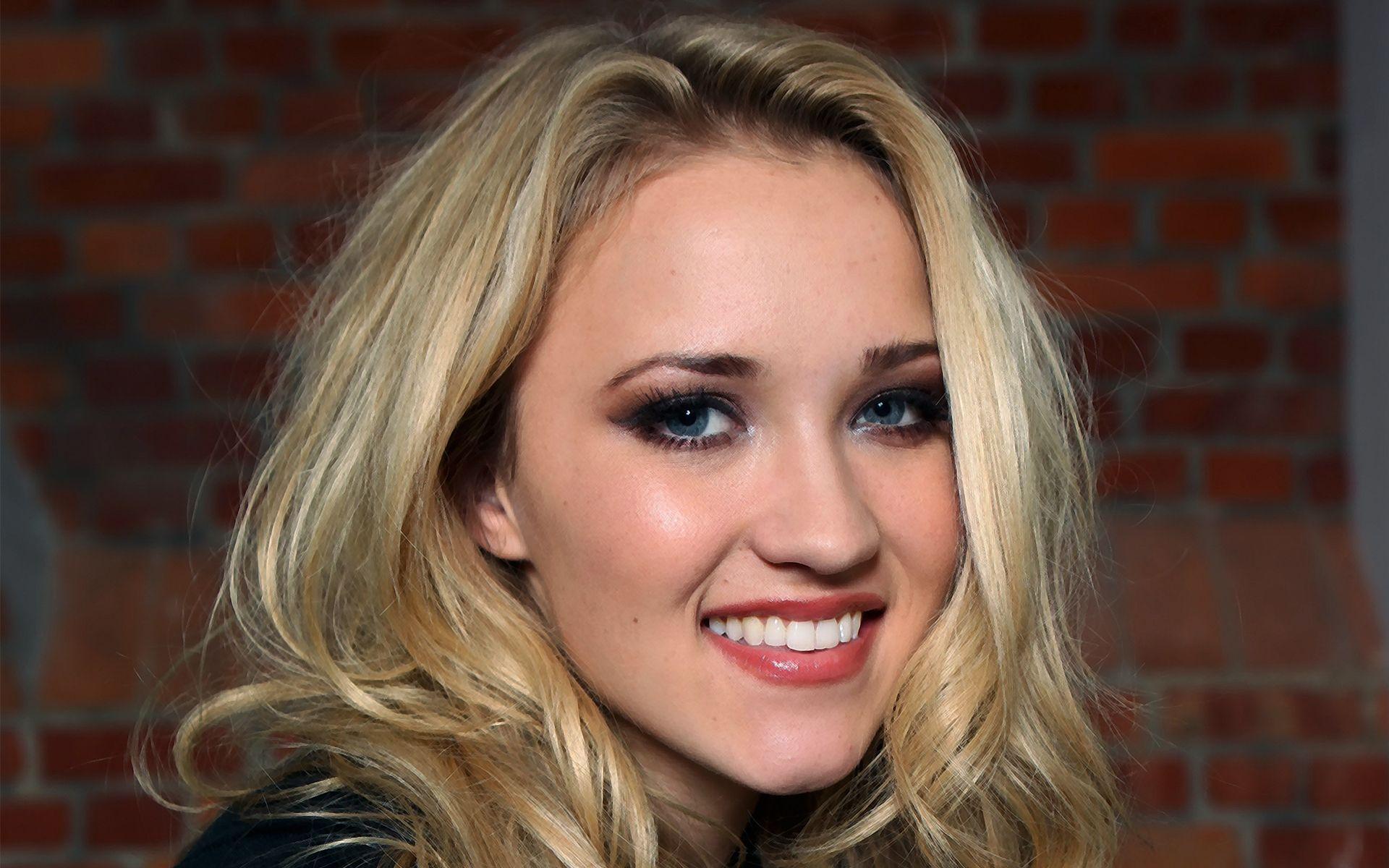 Emily Osment Wallpapers - Top Free Emily Osment Backgrounds