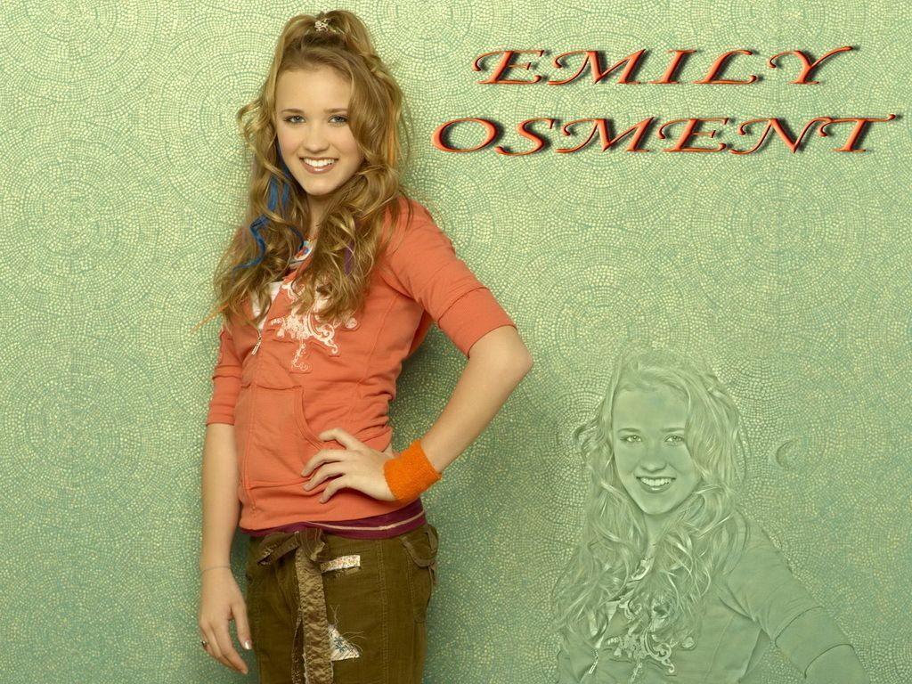 1024x768 Emily Osment