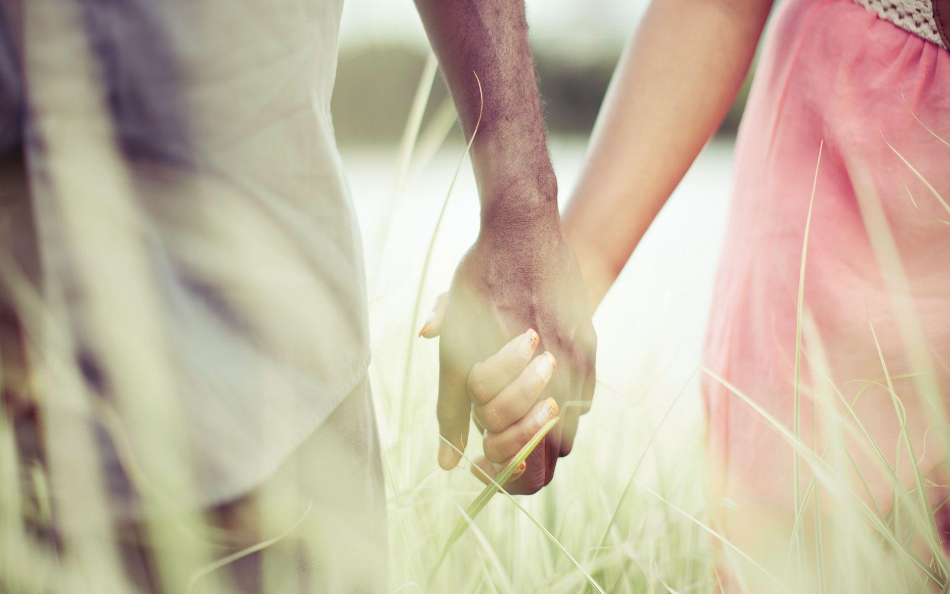 1920x1200 Together Wallpaper Couple Holding Hands