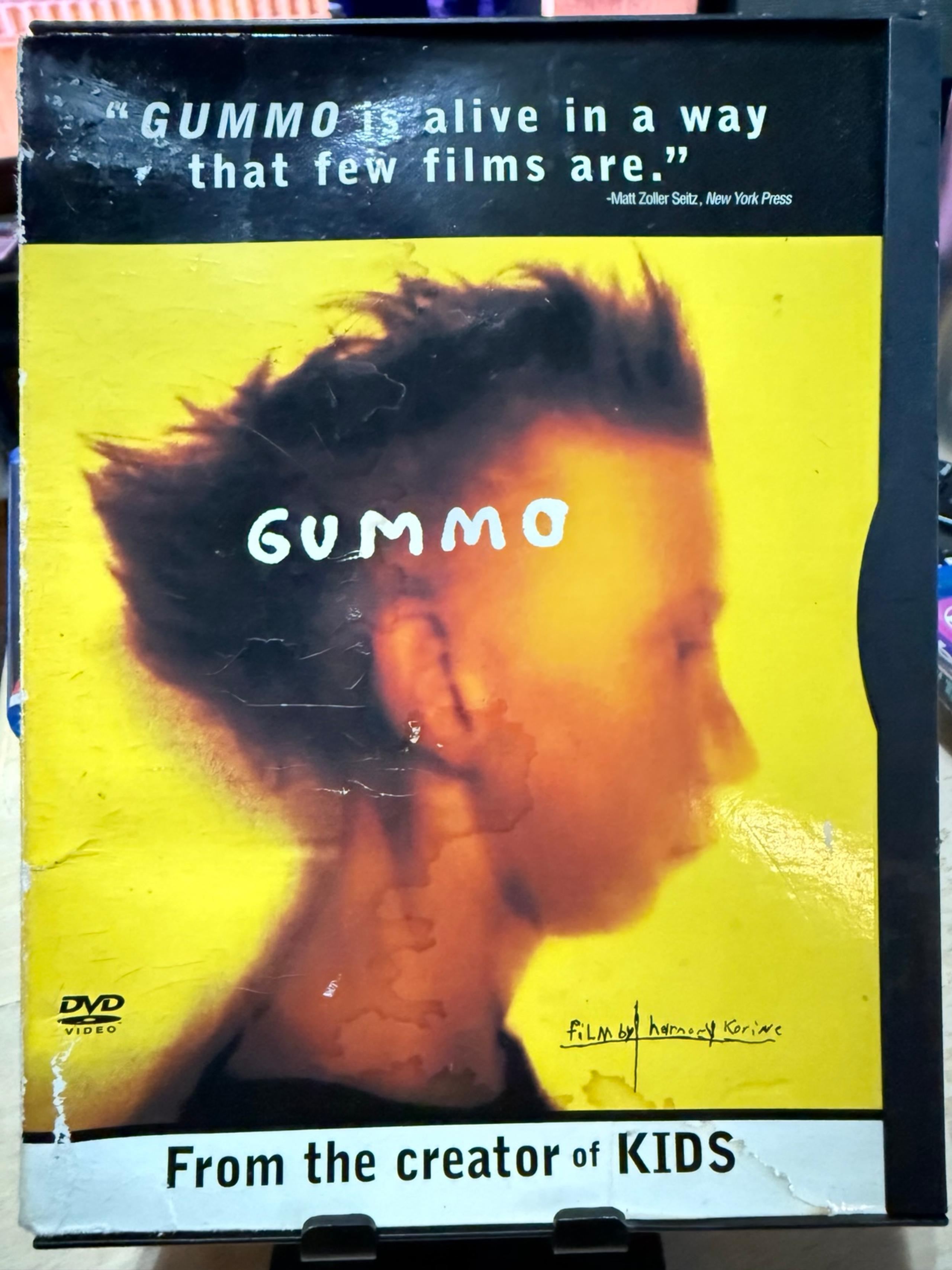 2560x3413 Gummo Fine Lines