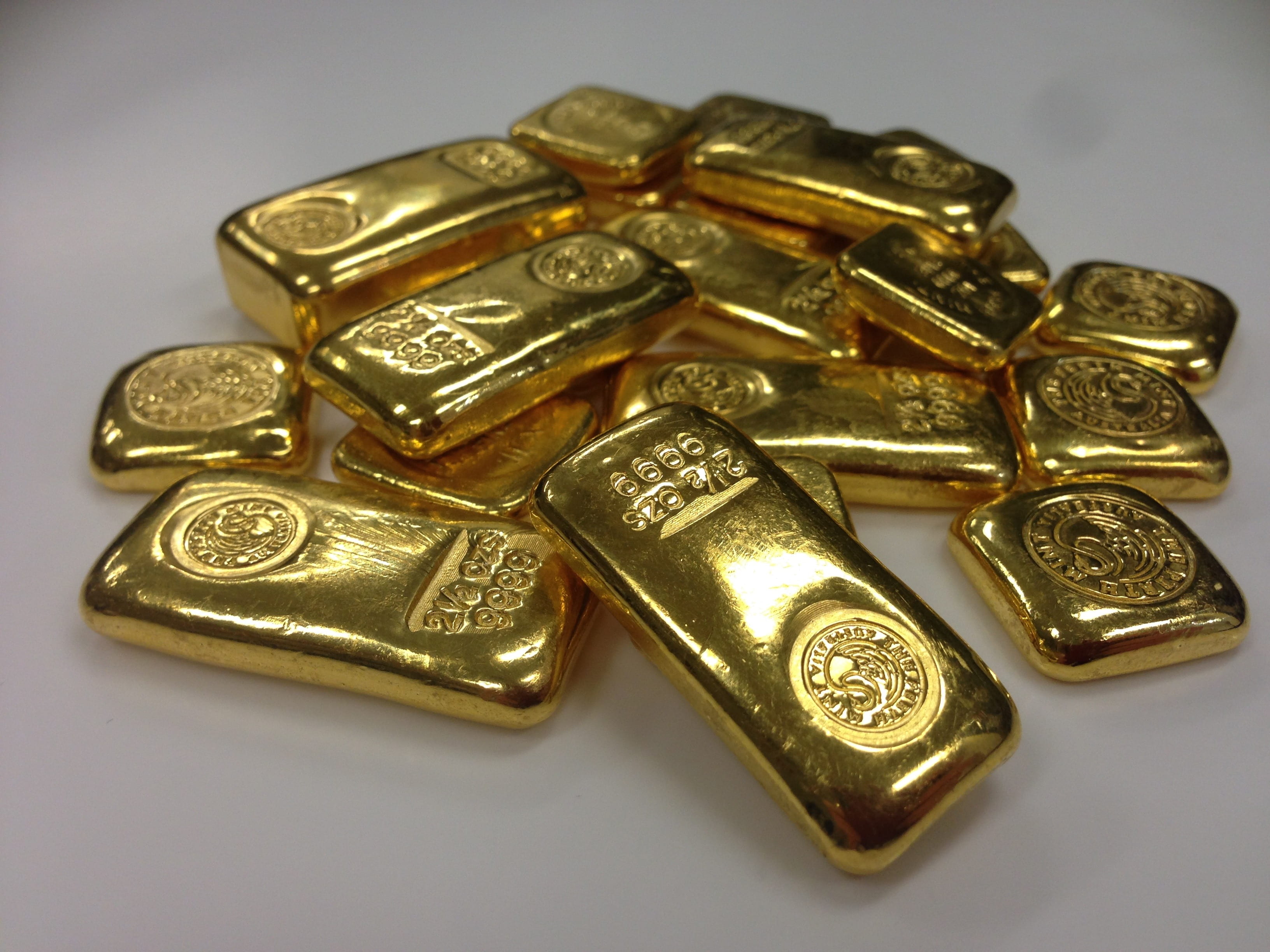 3264x2448 Royalty Free Photo: Gold Bar Lot On White Surface