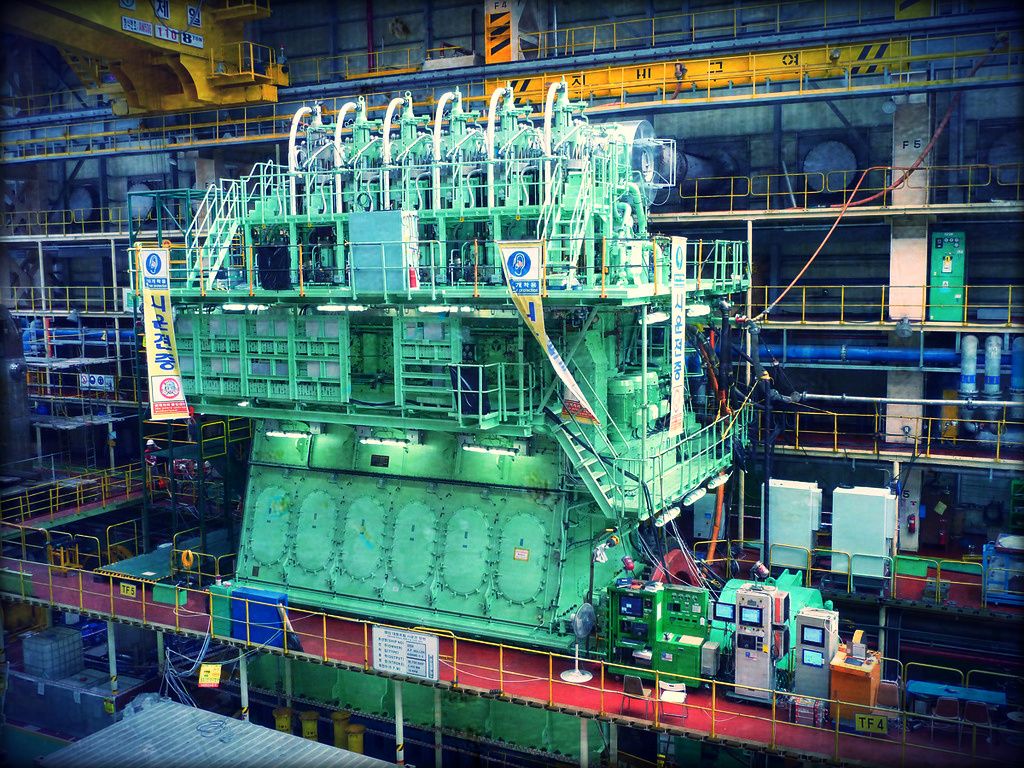 1024x768 IMO Tier III NOx Compliant Marine Diesel Engine By MAN And HHI EMD. Officer Of The Watch