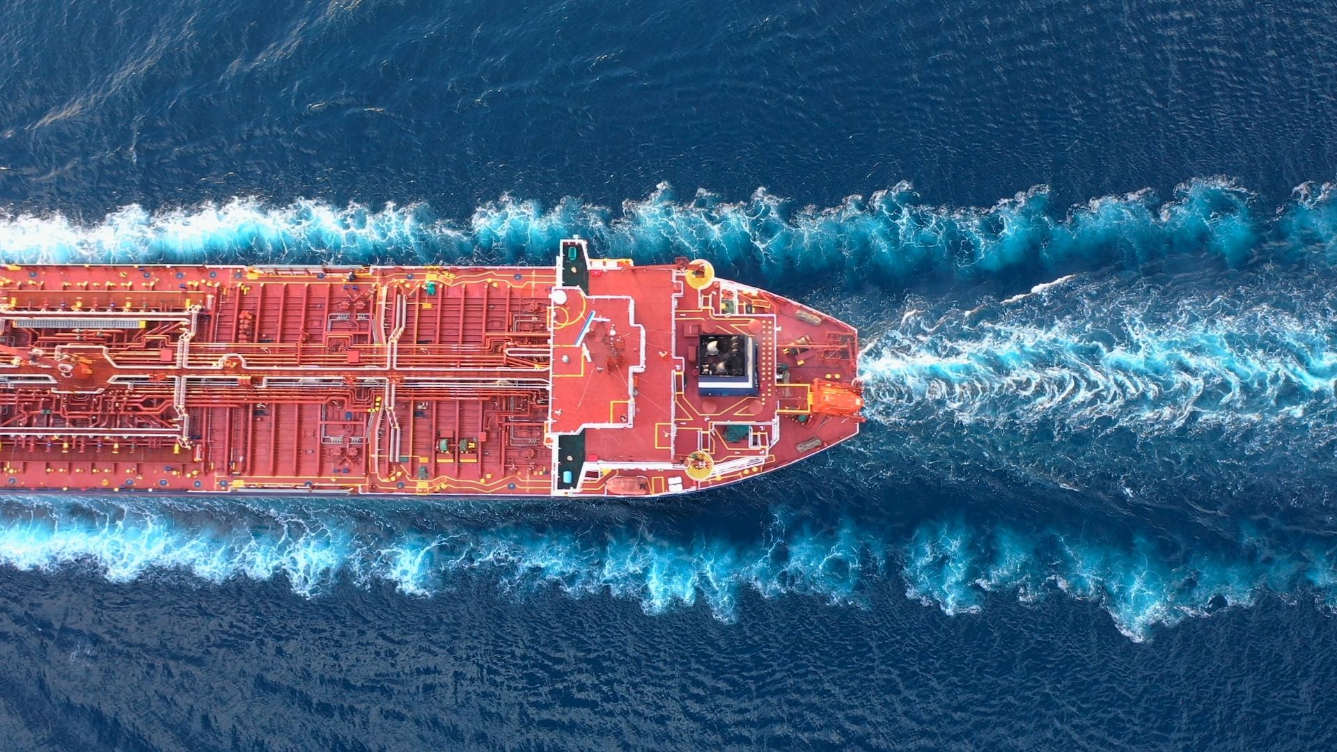 1920x1080 Marine engine maintenance with ultrasonic cleaning