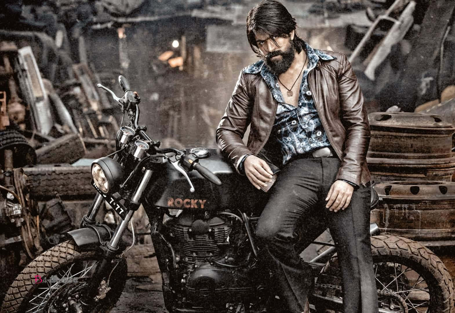 1570x1080 Download Rocky Bhai Dominates the Scene in KGF Chapter 2