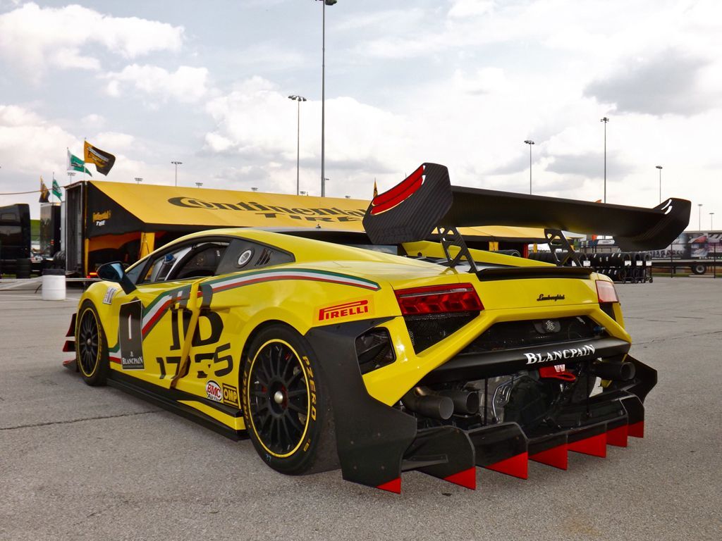 1024x768 Photoshoot: Lamborghini Gallardo LP570 4 Super Trofeo