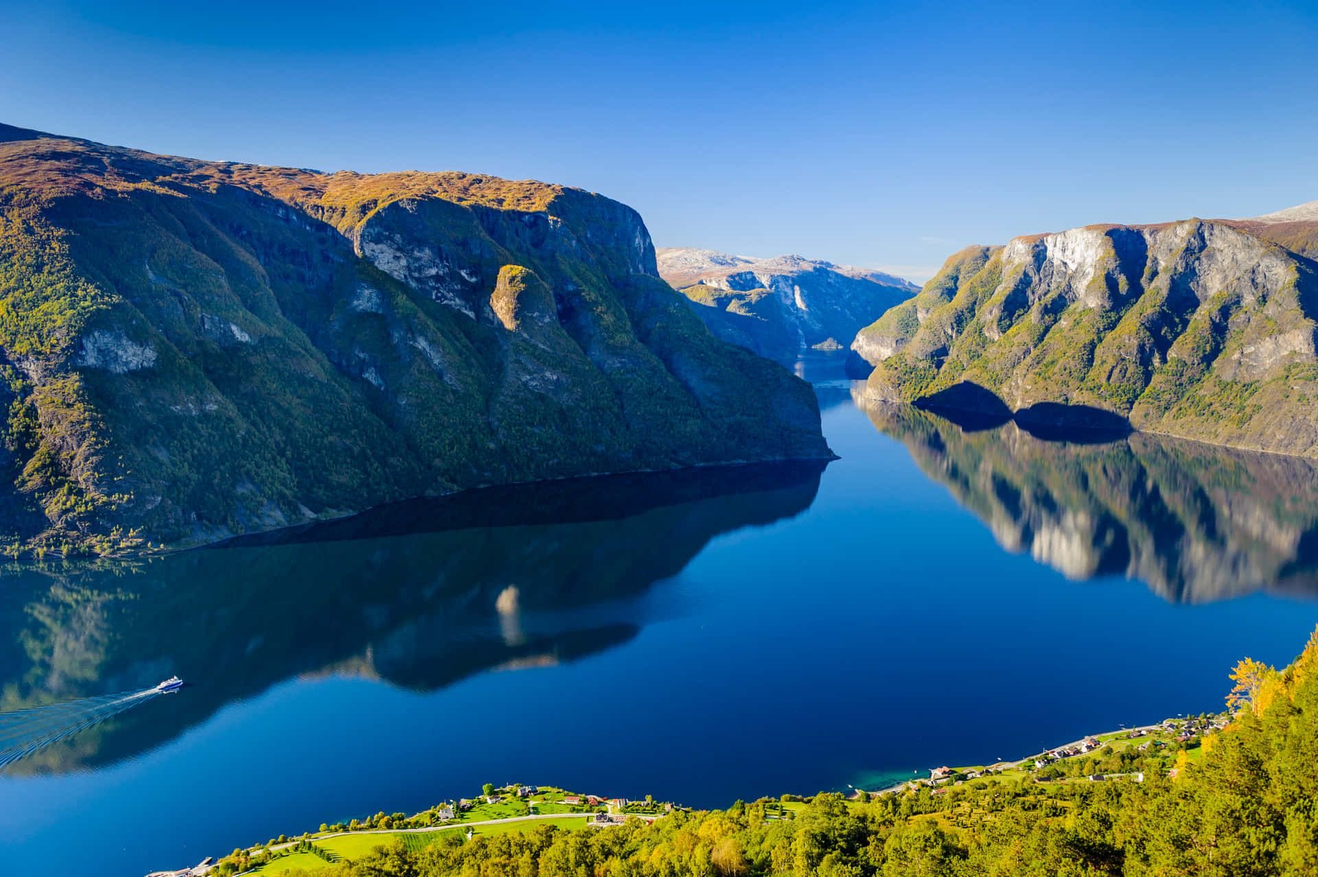 1920x1278 Fjord Wallpaper