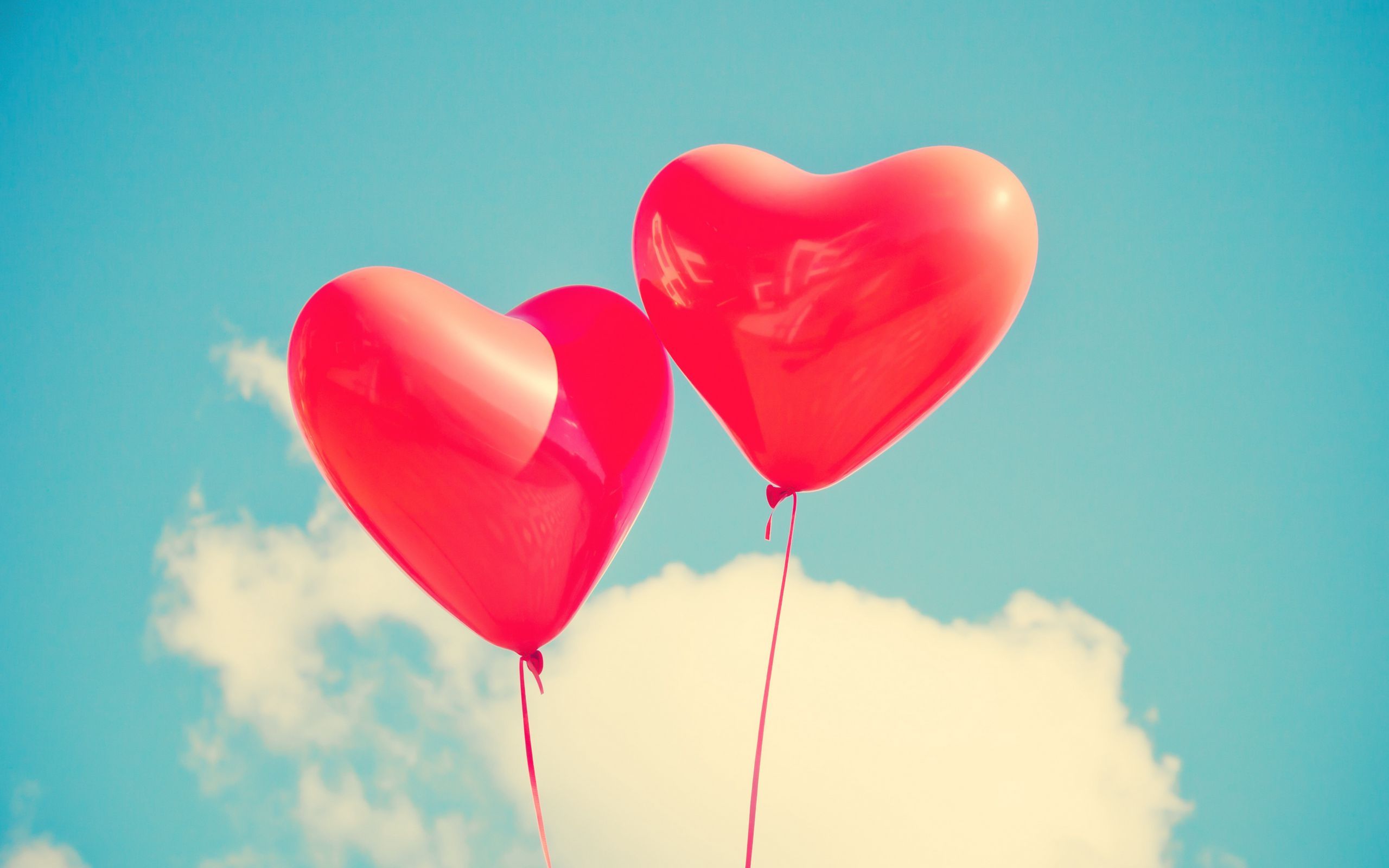 2560x1600 Download wallpaper 2560x1600 balloons, heart, love, sky, lightness widescreen 16:10 HD background