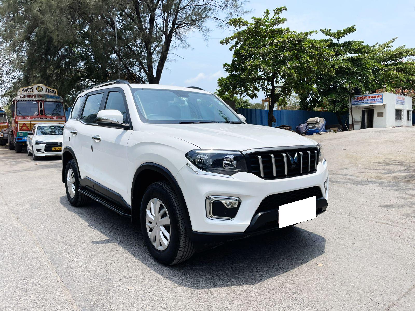 1600x1200 Buy Used Mahindra Scorpio N Z4 AT of 2024 model 000 INR in Mumbai