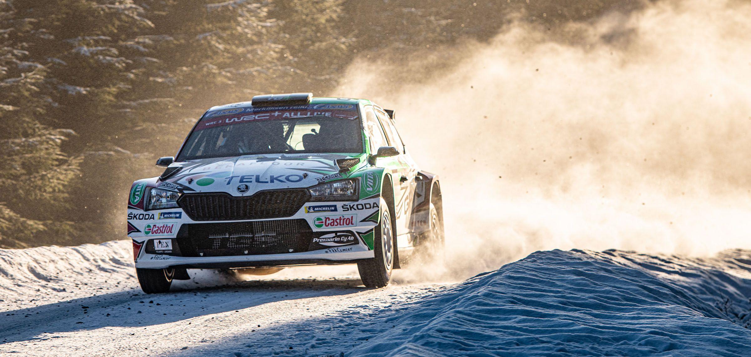 2400x1140 Download wallpaper from the Rally Sweden to your phone - ŠKODA
